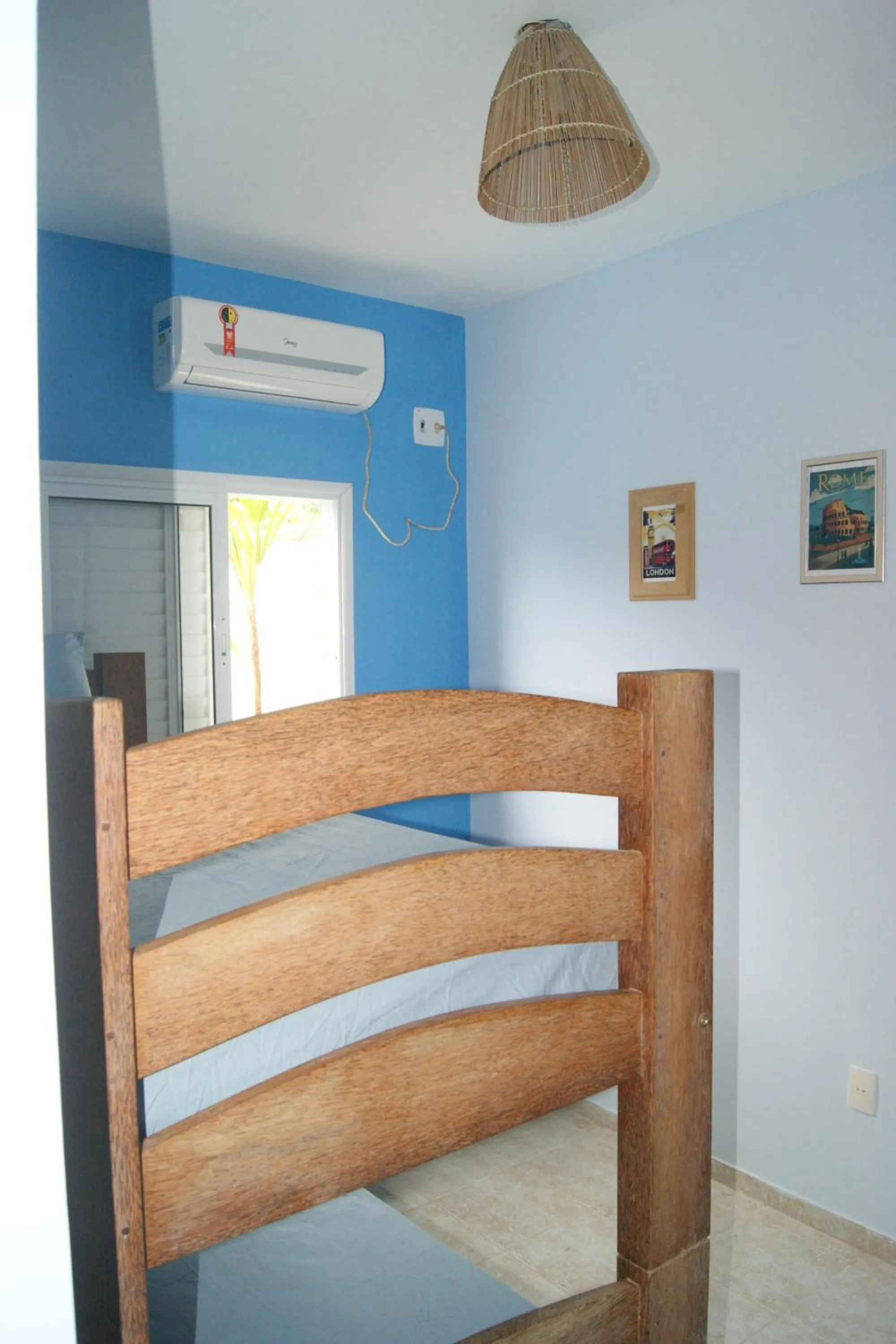 bunk bed, Bed in Seu Lar em Milagres