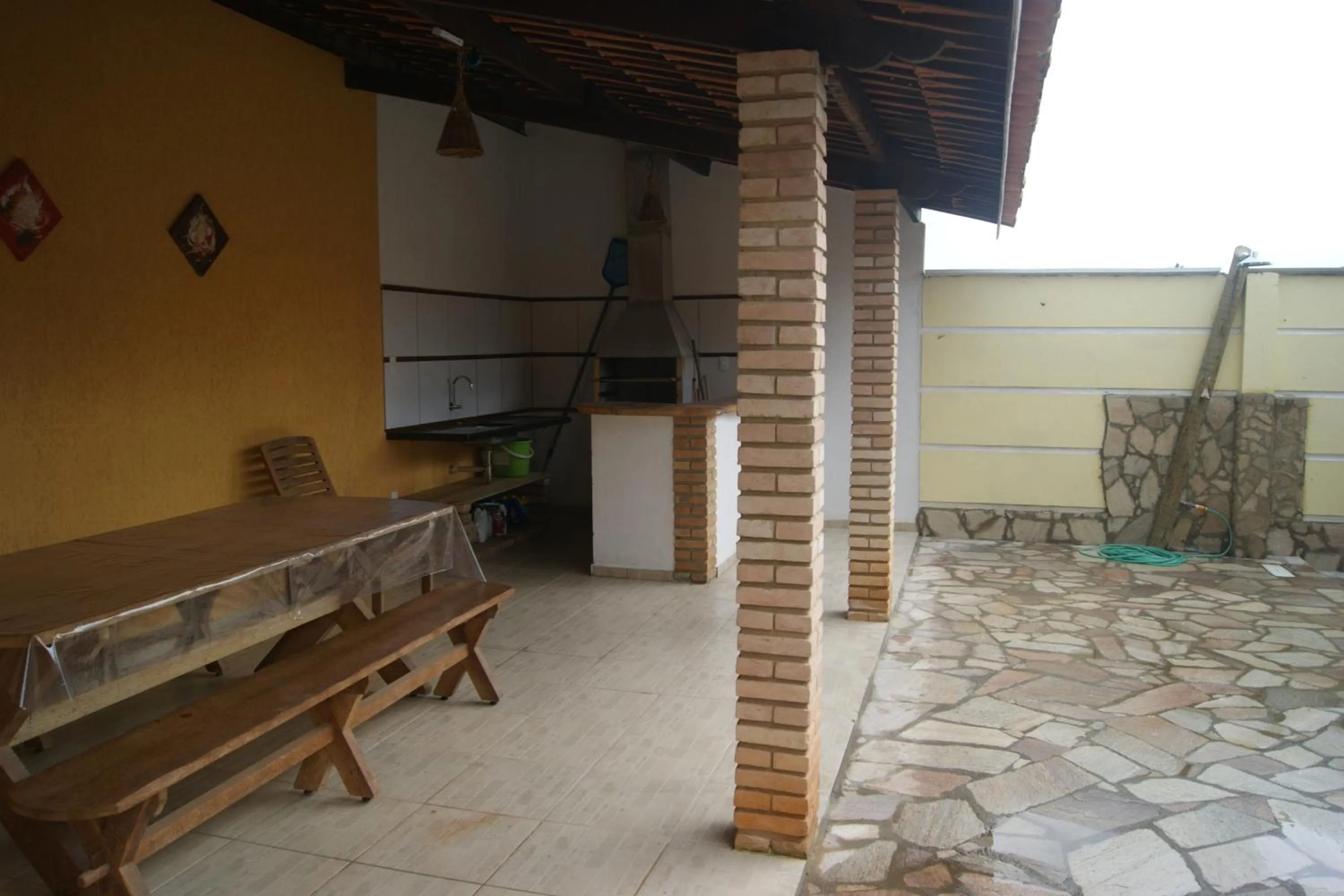 BBQ facilities in Seu Lar em Milagres