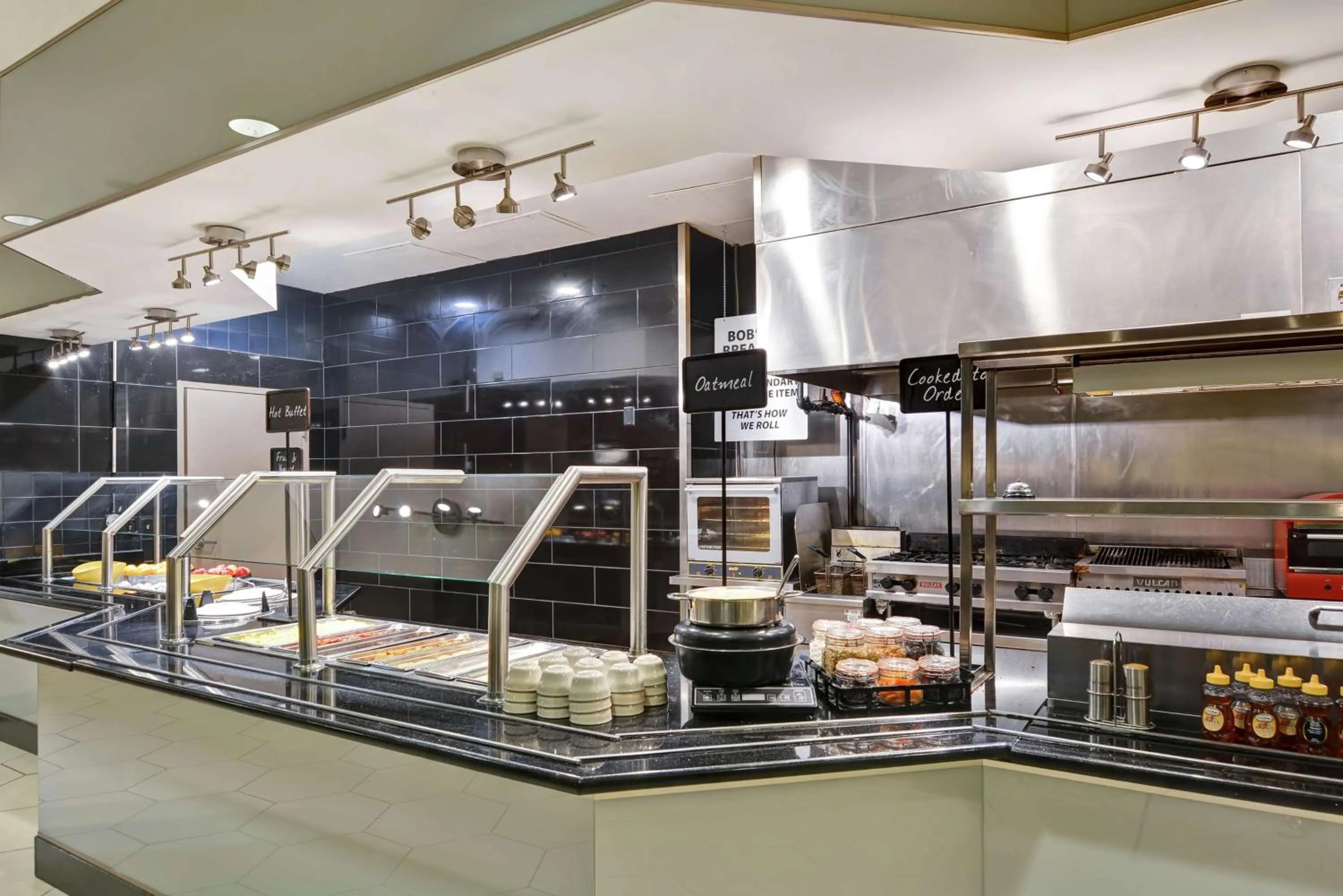 Restaurant/places to eat in Embassy Suites by Hilton Orlando Downtown