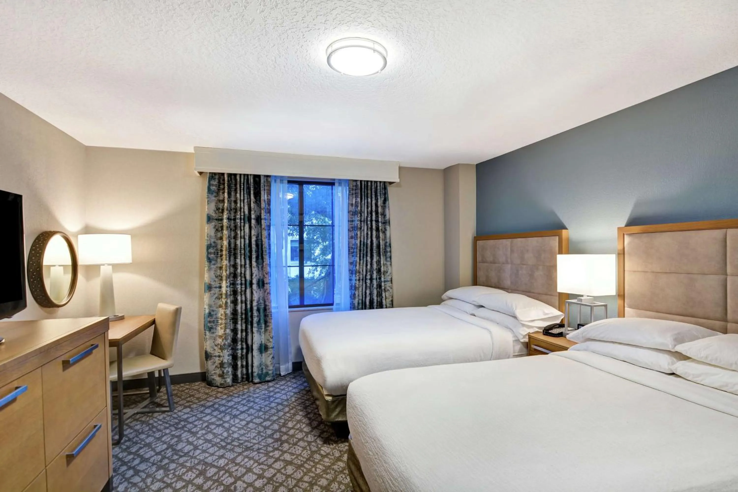 Bedroom, Bed in Embassy Suites by Hilton Orlando Downtown