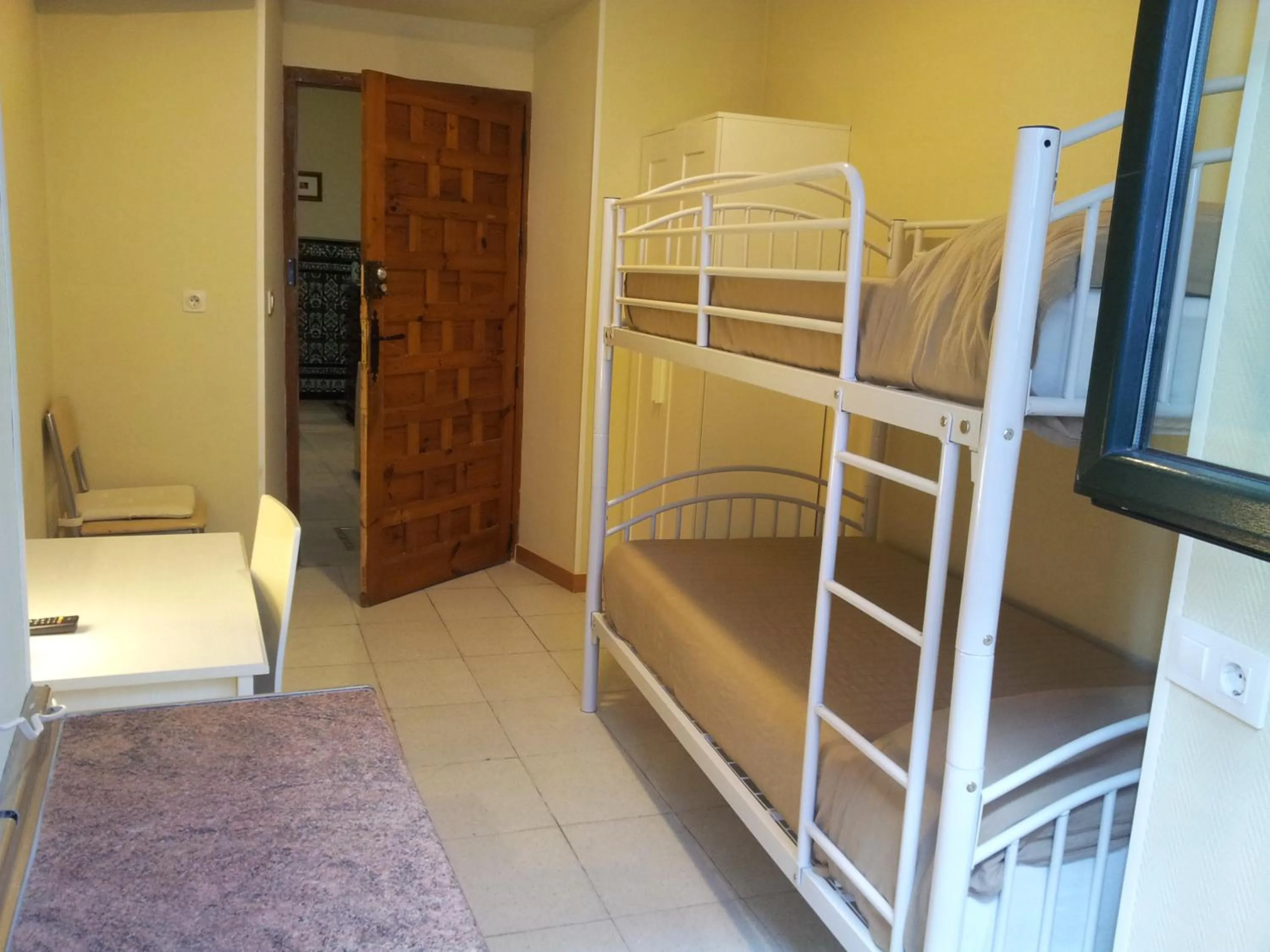 bunk bed, Bed in Pension Catedral