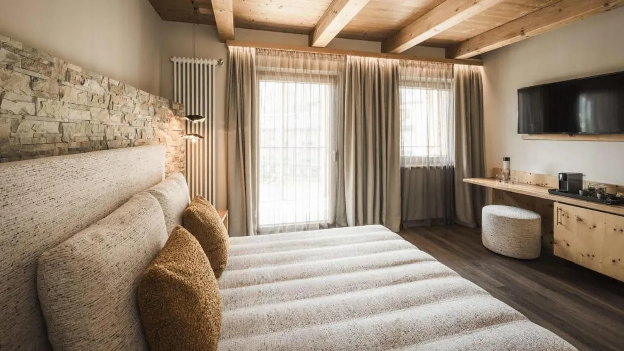 Bed in Excelsior Dolomites Life Resort