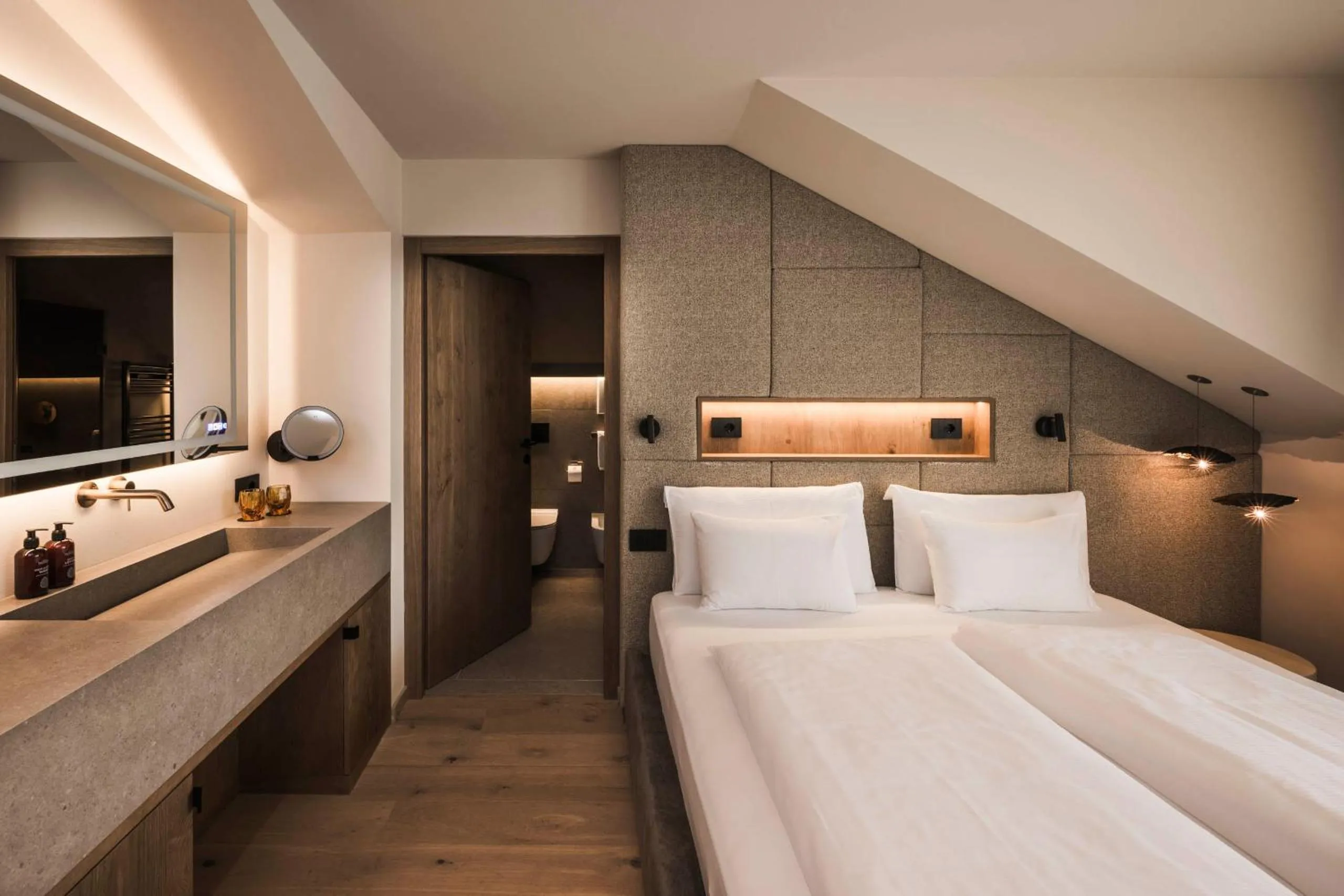 Bed in Excelsior Dolomites Life Resort