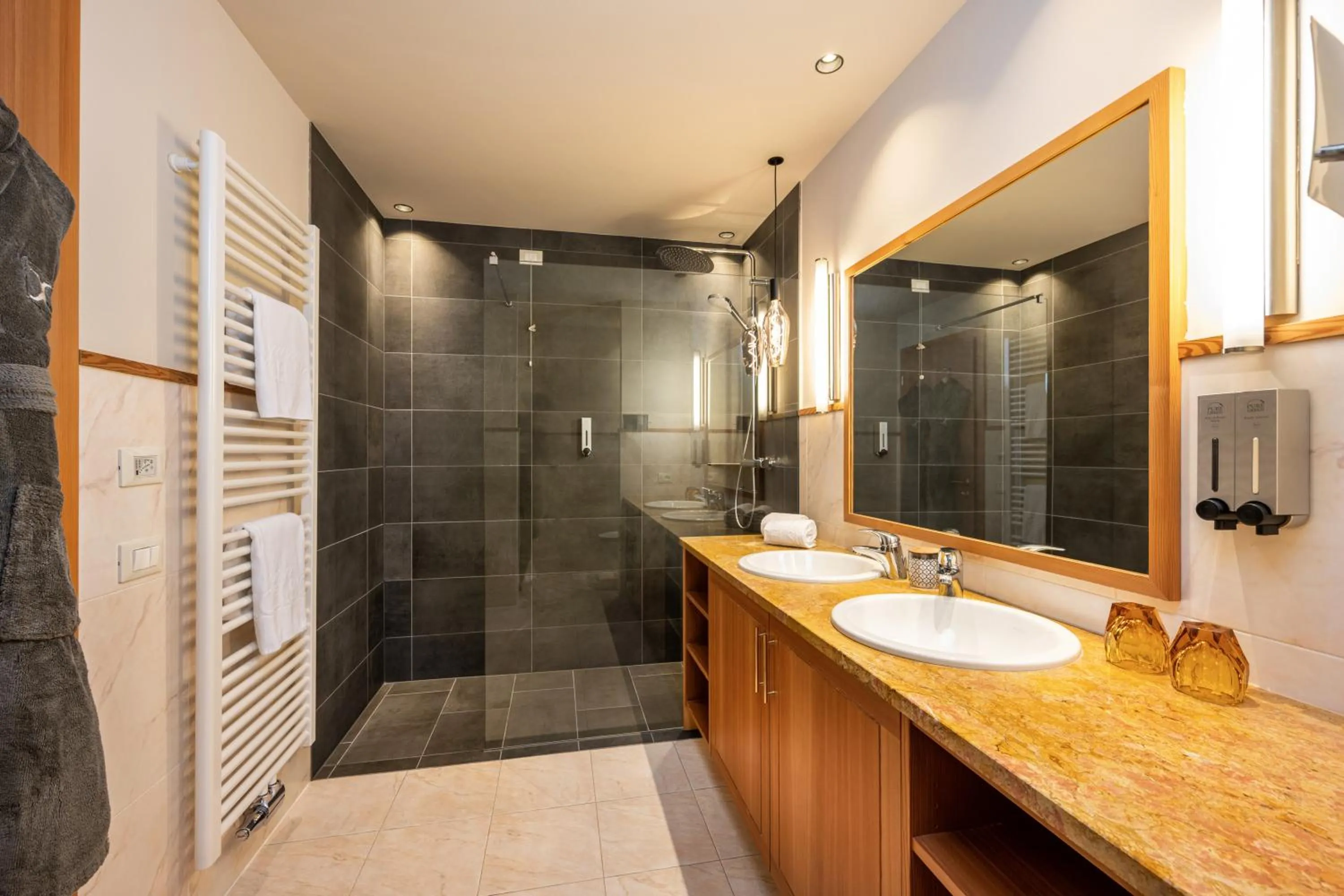 Excelsior Dolomites Life Resort