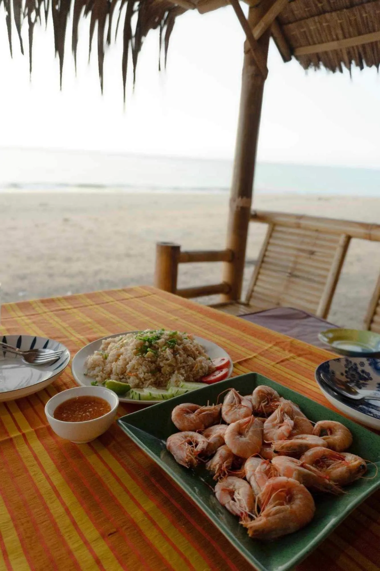 Pranee Beach Bungalows
