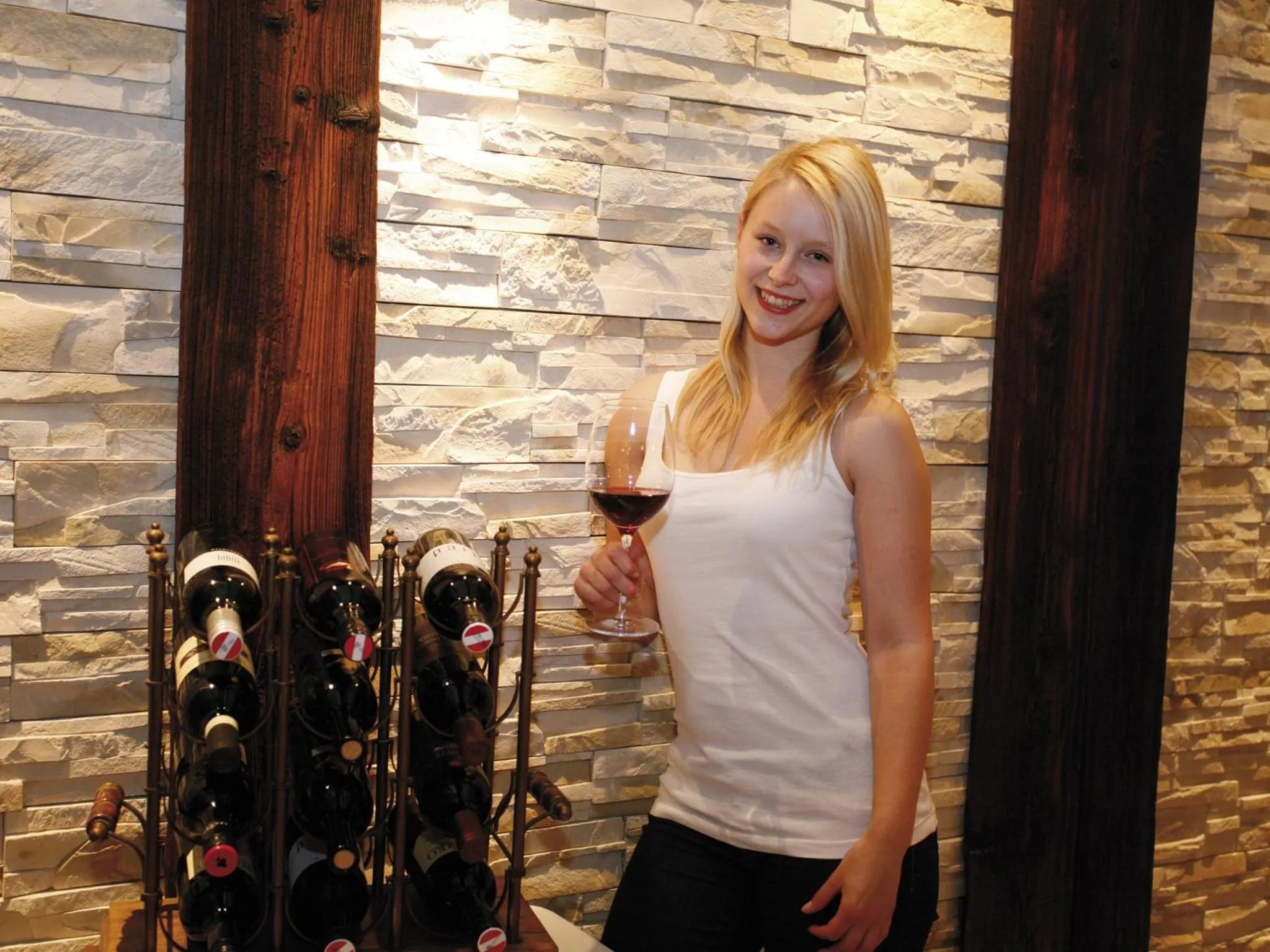 People in Hotel Diana