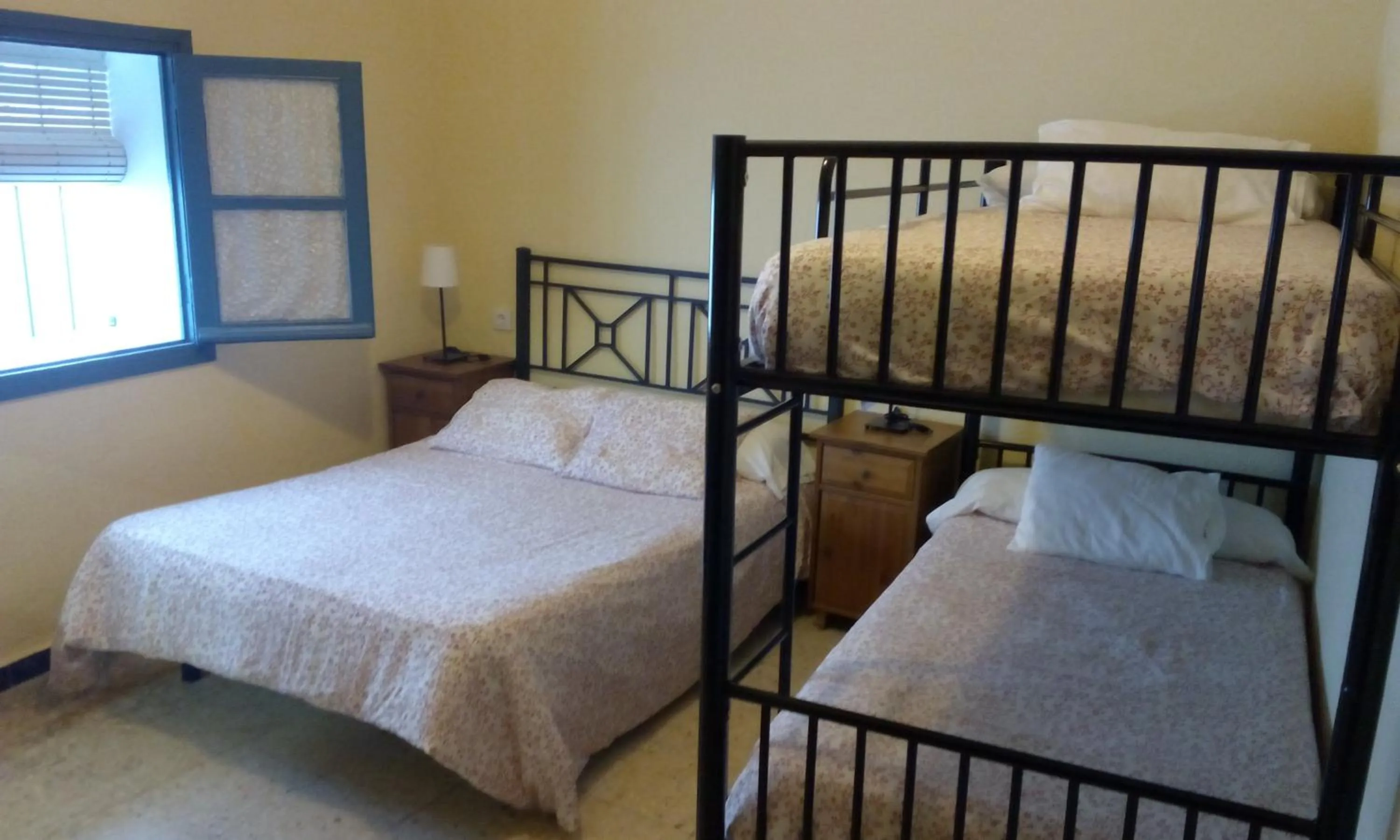 Bedroom, Bed in Pensión La Montoreña