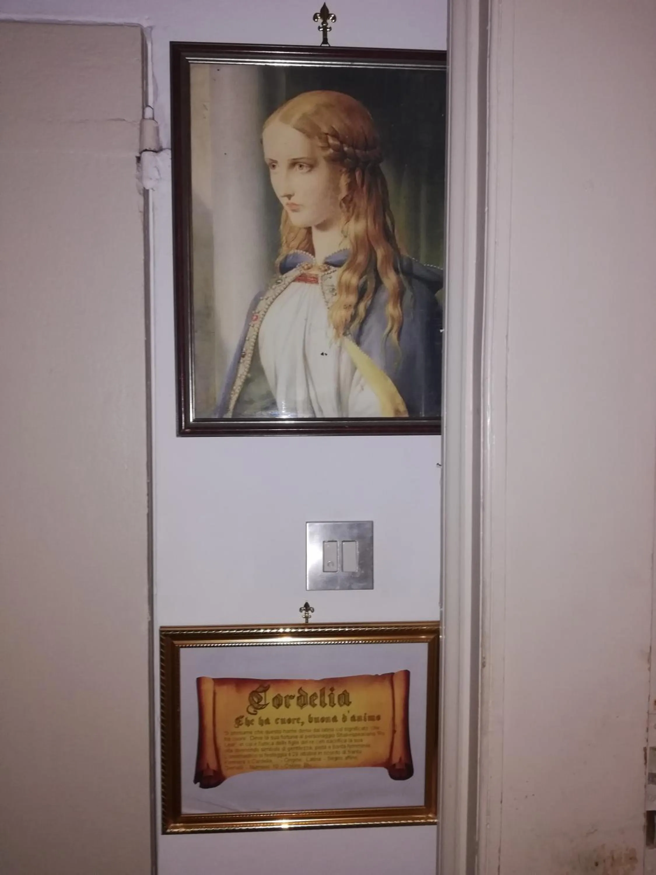 Decorative detail in Residenza Rubbiani - Fermata Fiera e Rizzoli