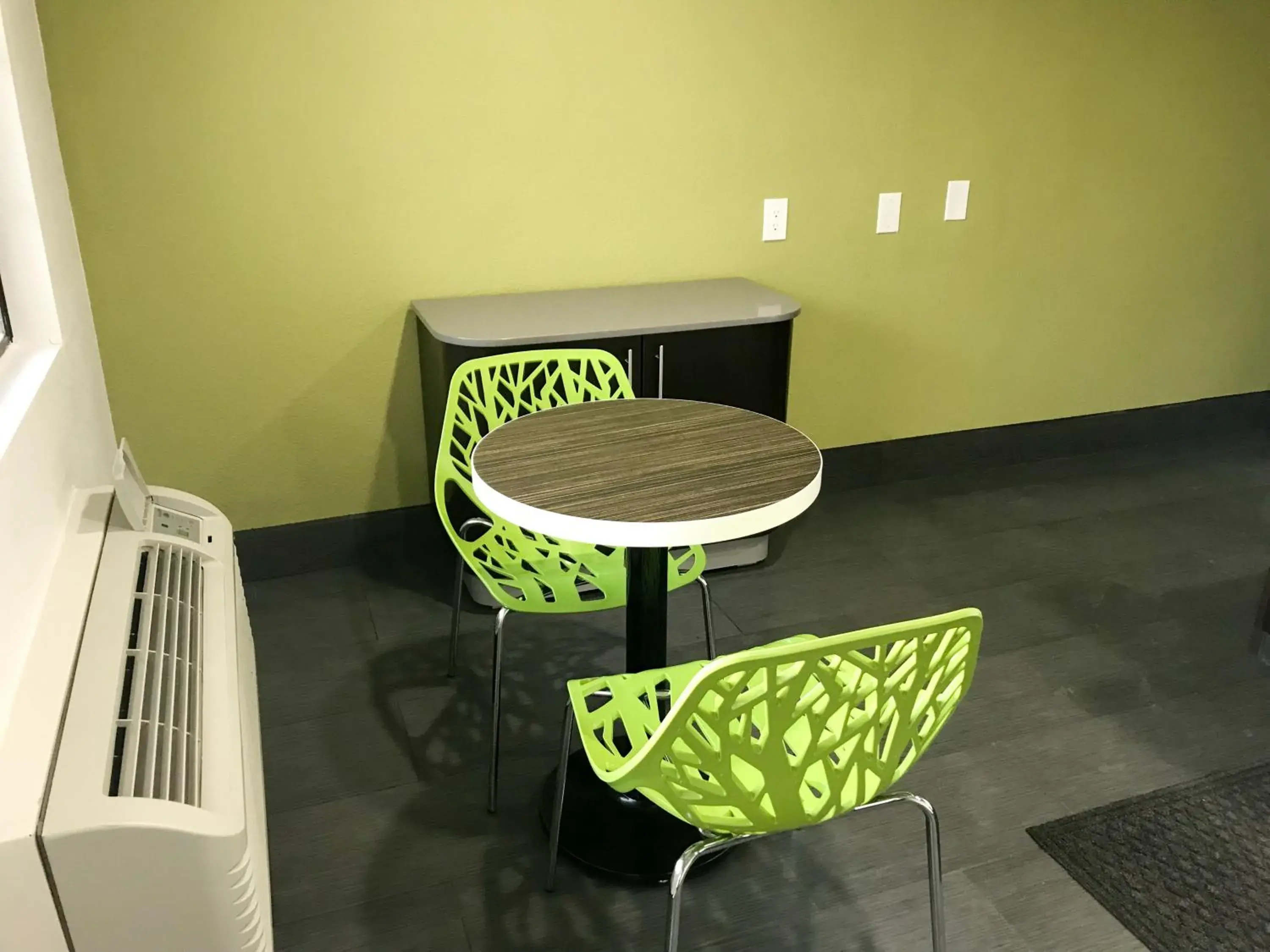 Lobby or reception in Studio 6-Buttonwillow, CA Lobby or reception in Studio 6-Buttonwillow, CA
