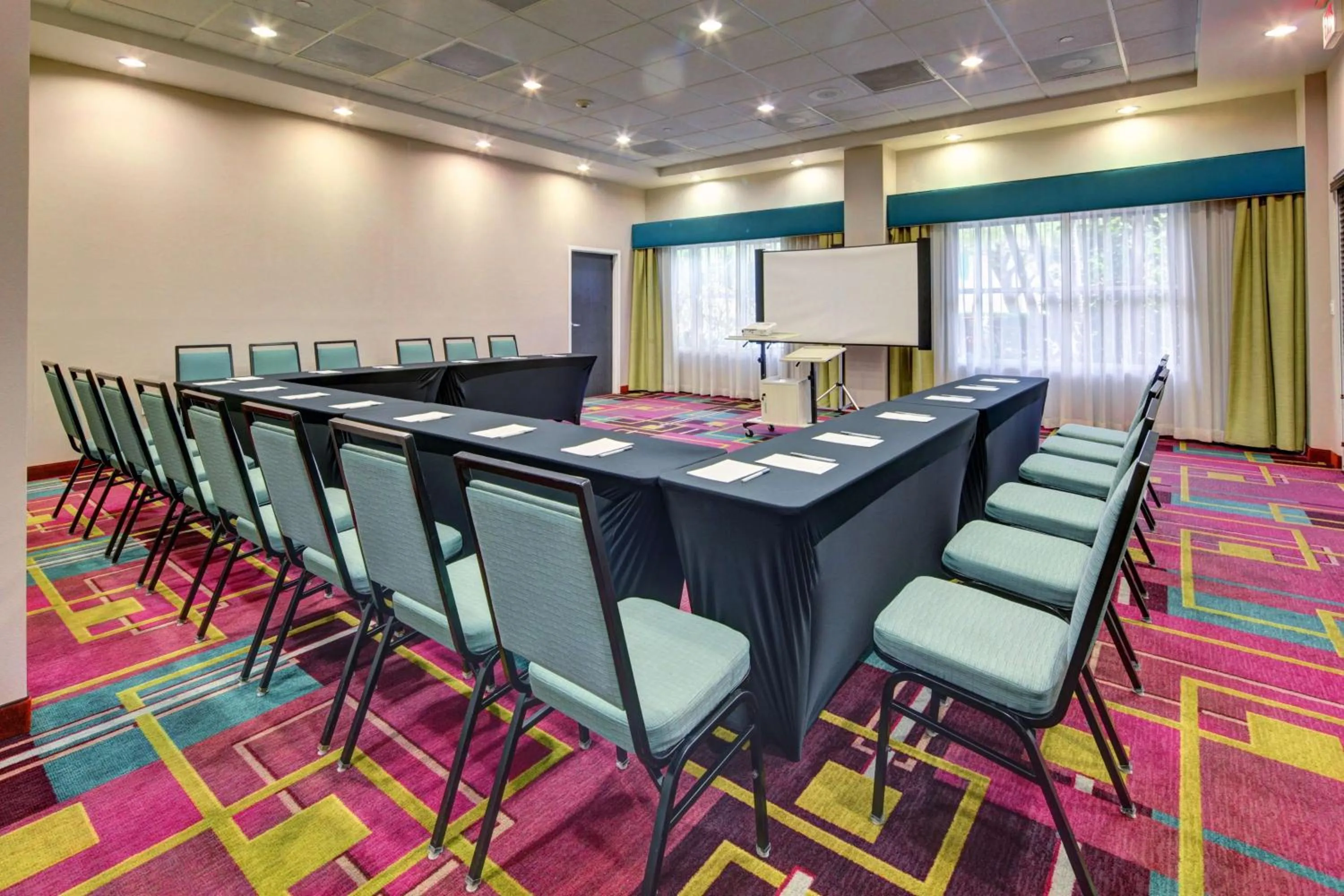 Meeting/conference room in Hampton Inn Miami-Coconut Grove/Coral Gables