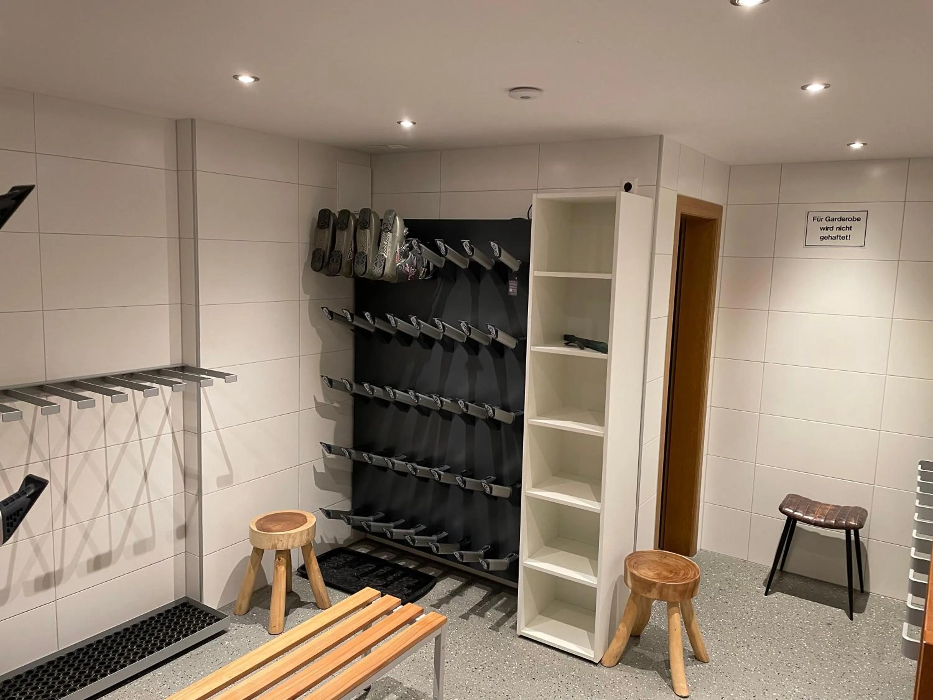 wardrobe in Appartements DIANA