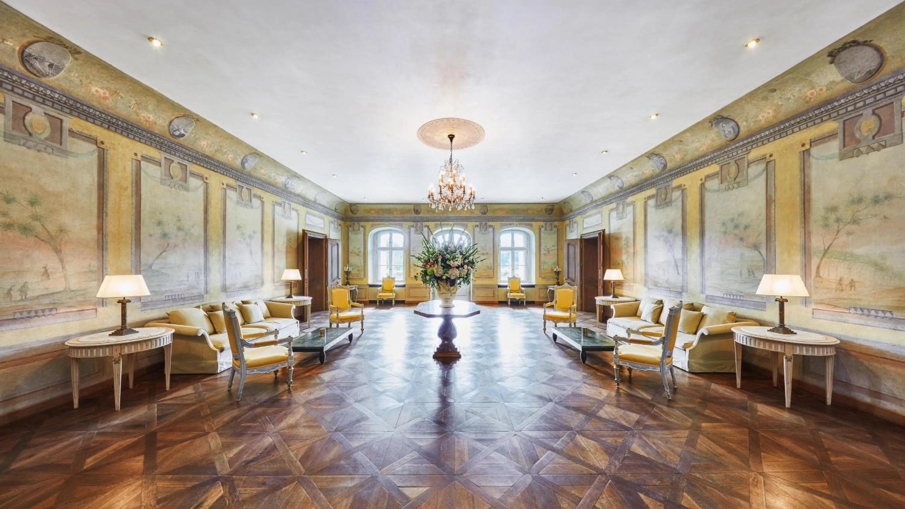 Lobby or reception in Hotel Château Bela