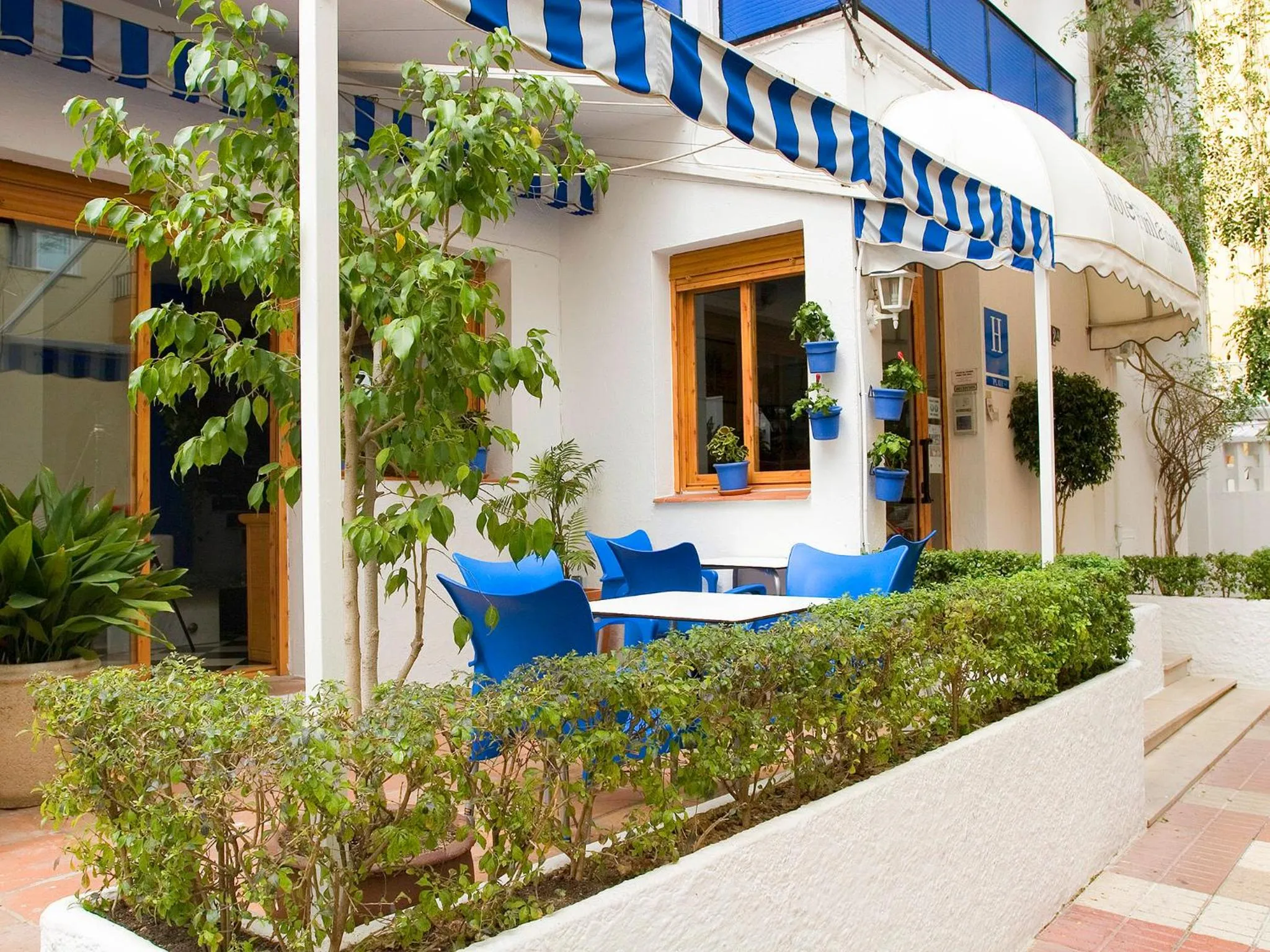 Facade/entrance in Hotel Finlandia