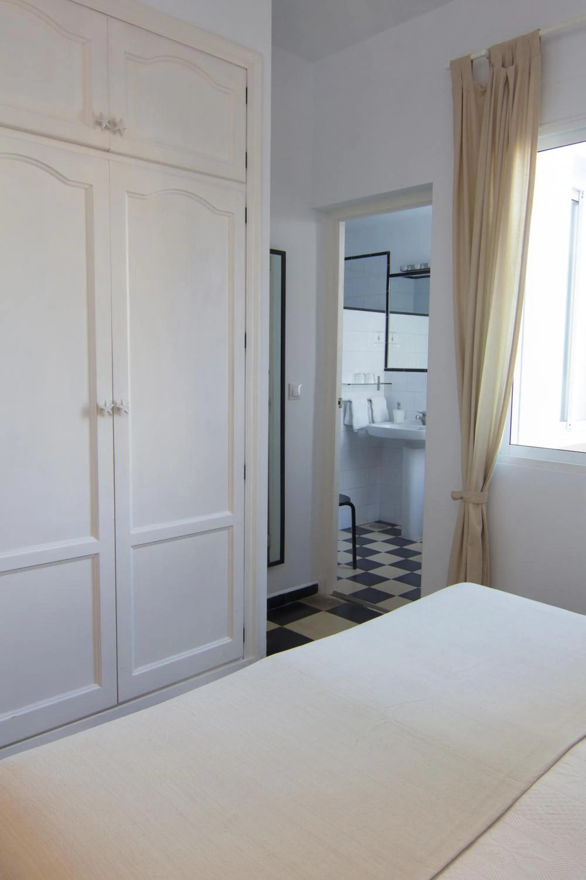 Photo of the whole room in Hotel Finlandia