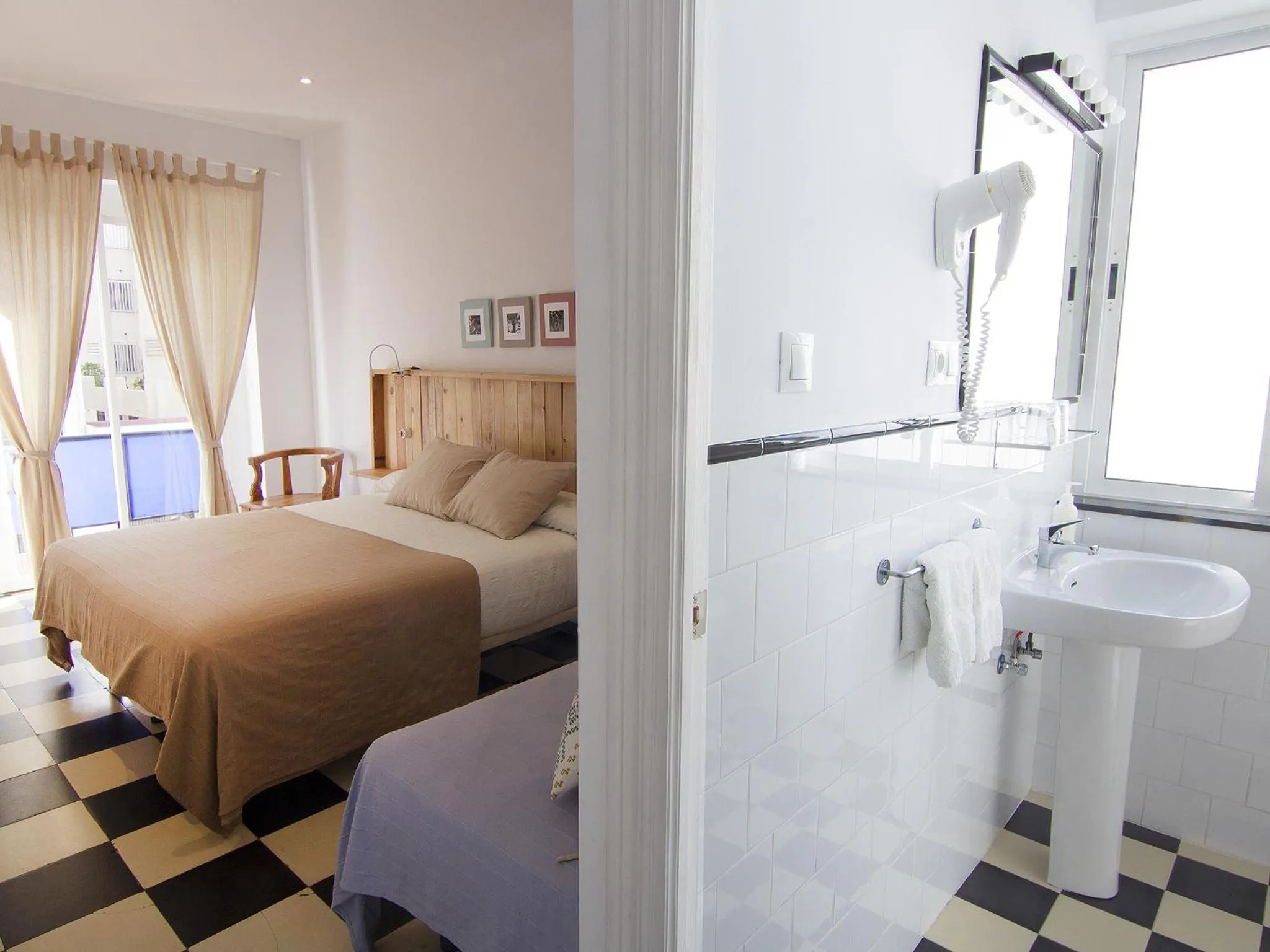 Toilet in Hotel Finlandia