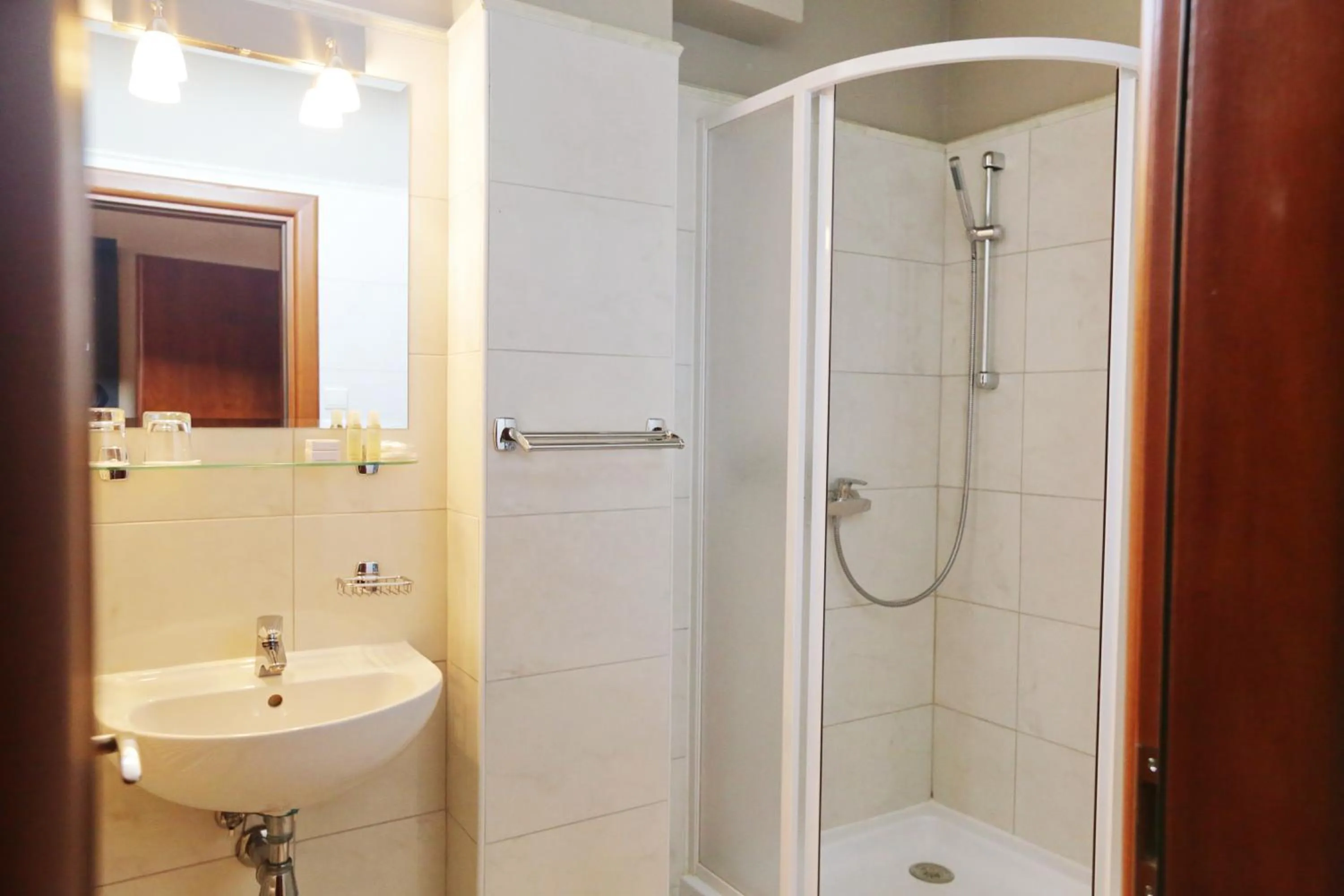 Shower in City Hotel Nitra with free parking