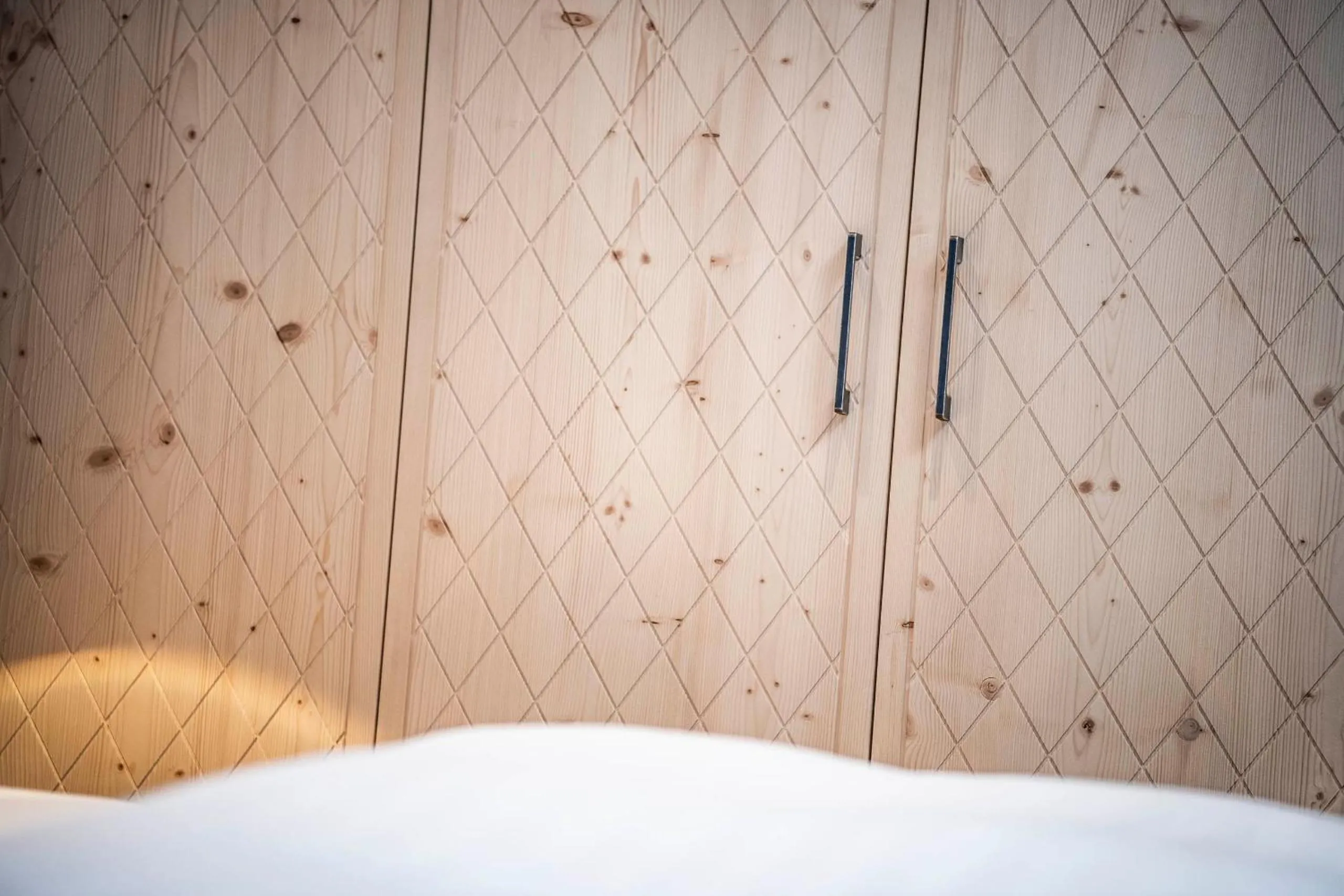 Decorative detail, Bed in Garni La Ciasota 3s