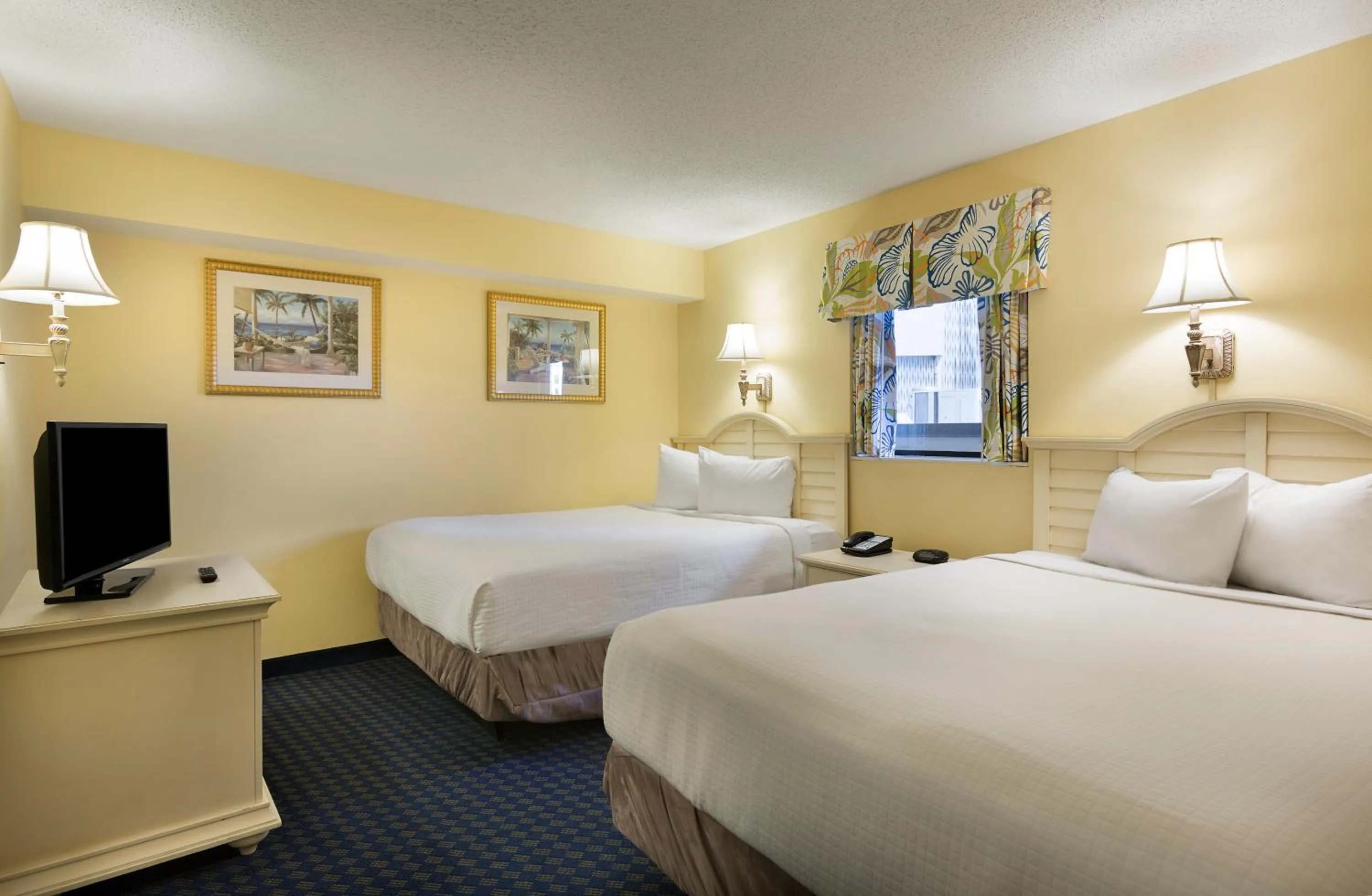 Bedroom, Bed in Ocean Reef Resort