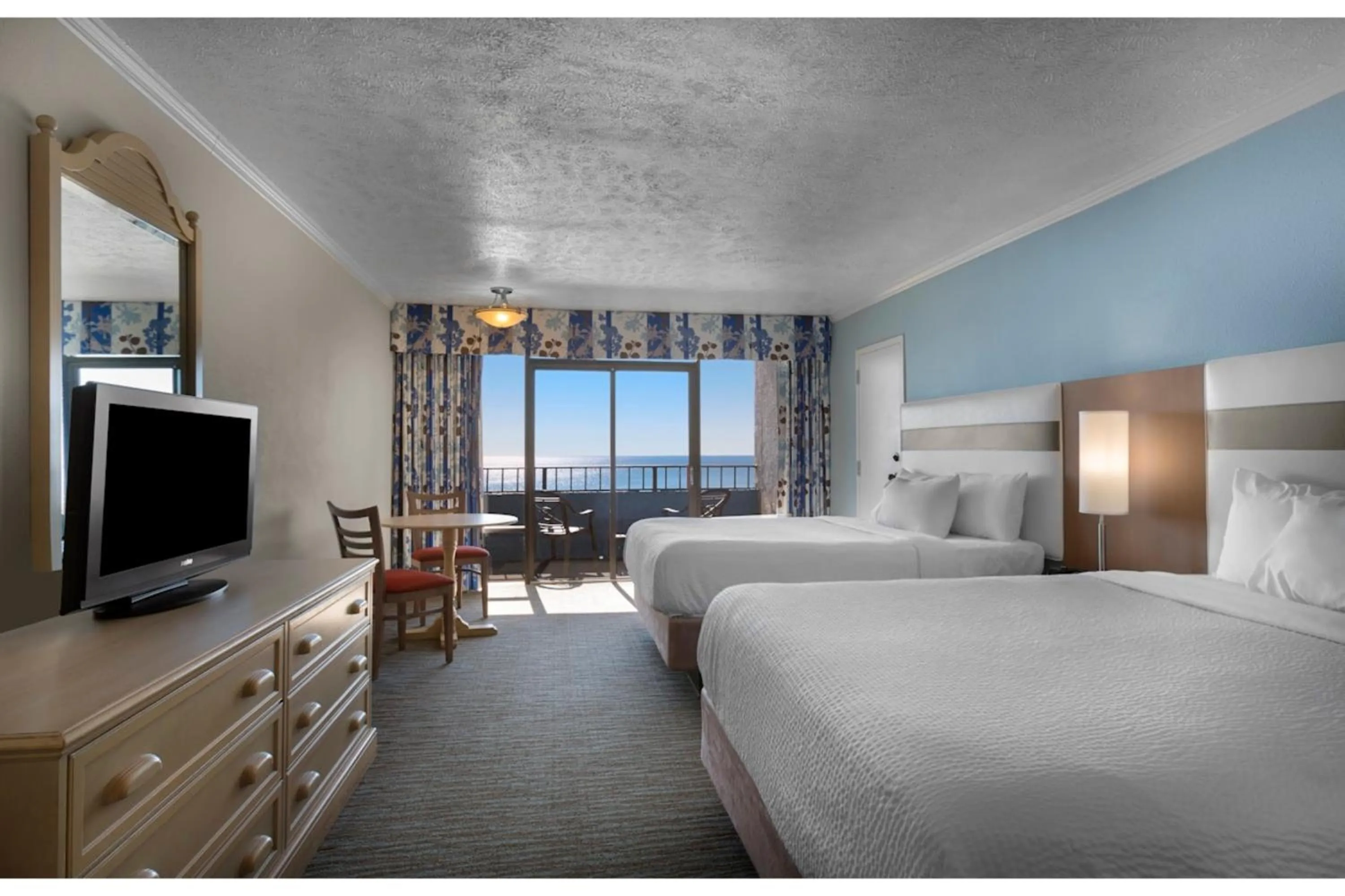 TV and multimedia, Bed in Ocean Reef Resort