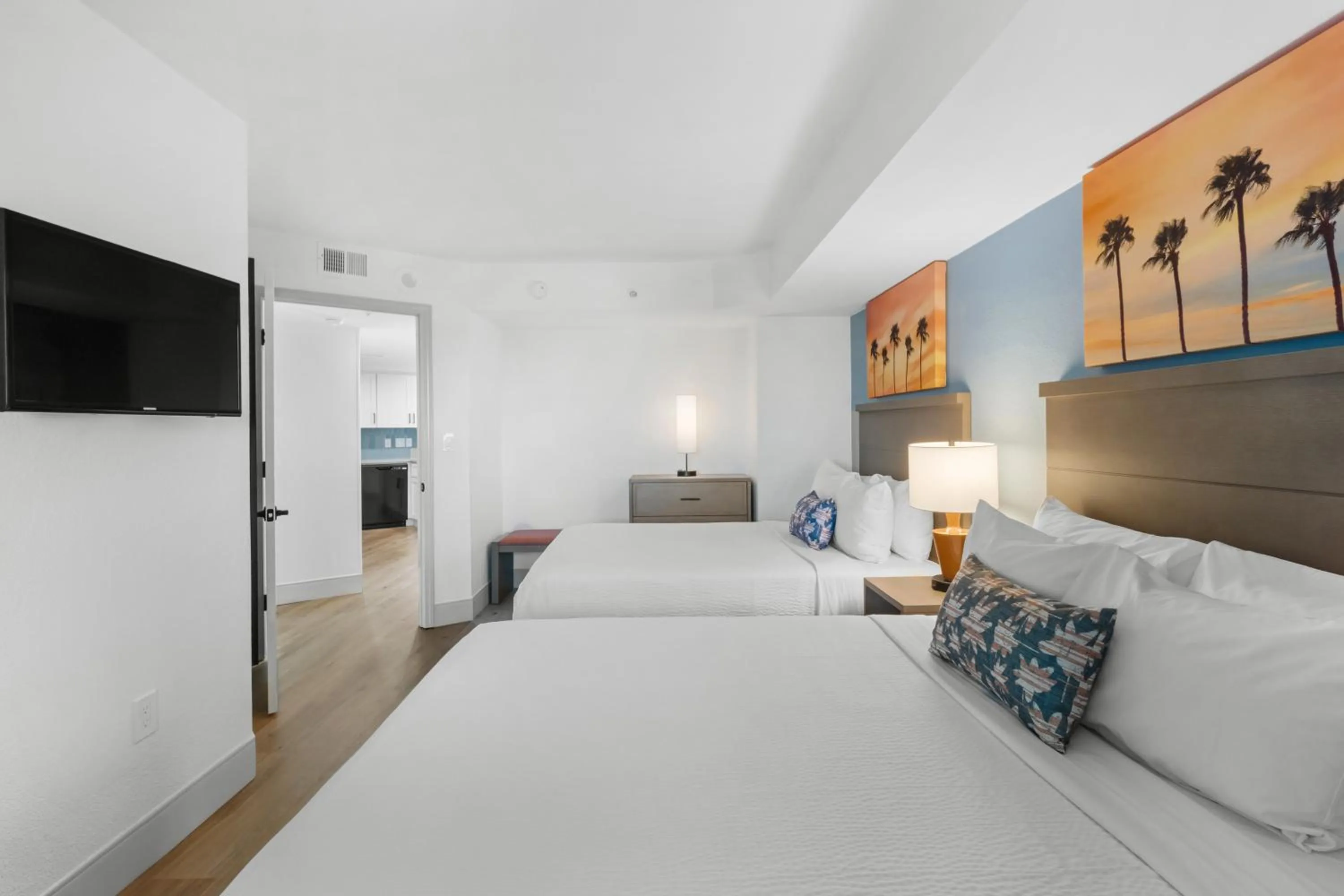 Bedroom, Bed in Ocean Reef Resort