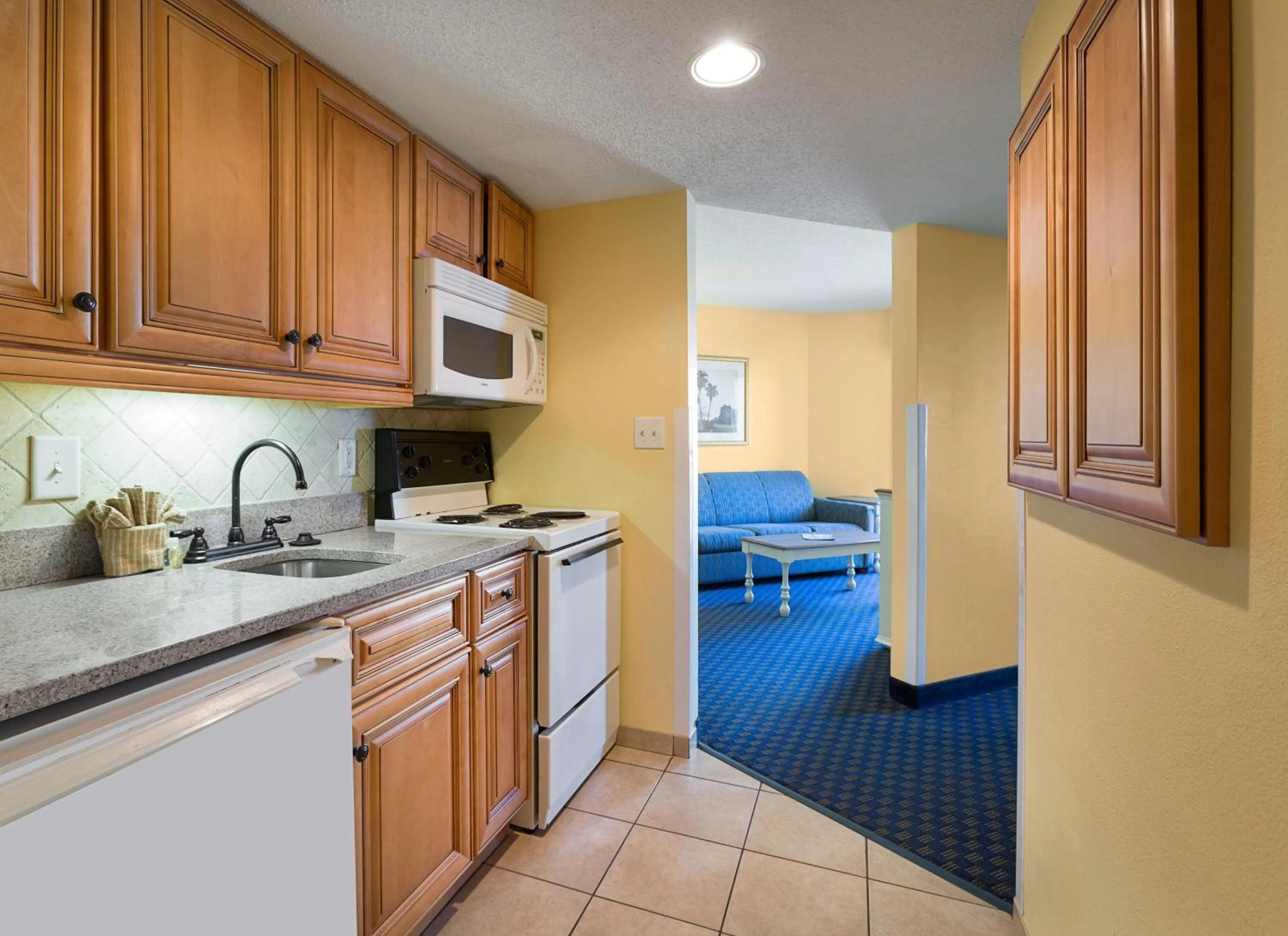 Kitchen or kitchenette in Ocean Reef Resort