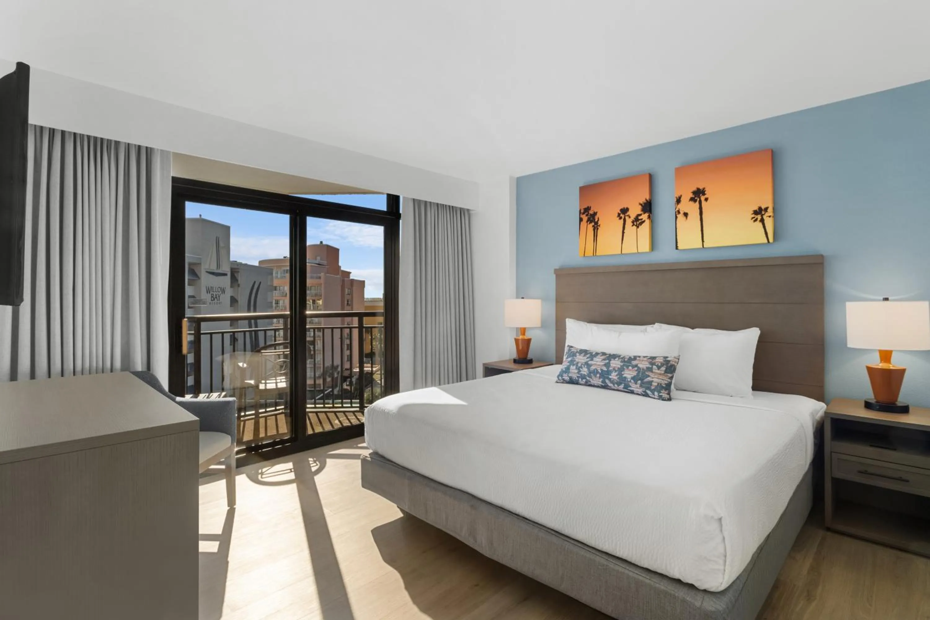 Bedroom, Bed in Ocean Reef Resort