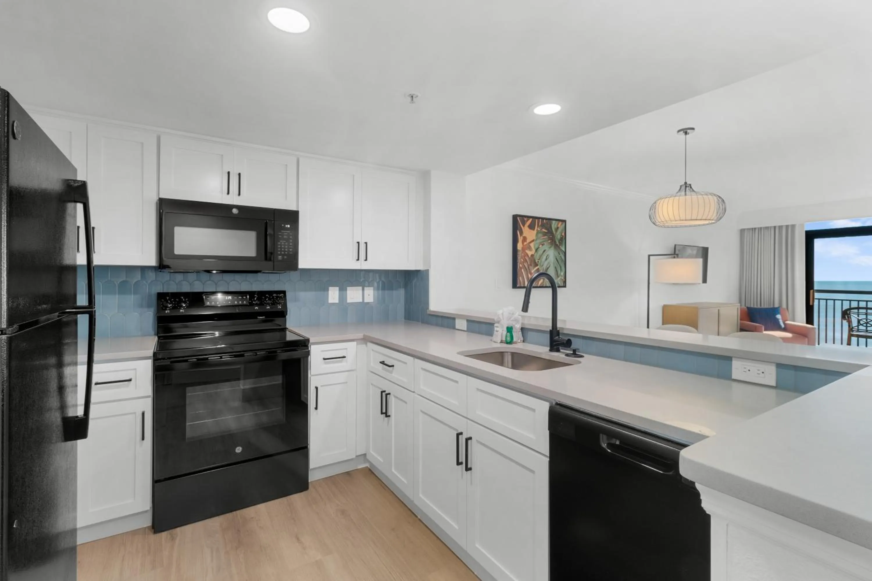 Kitchen or kitchenette in Ocean Reef Resort