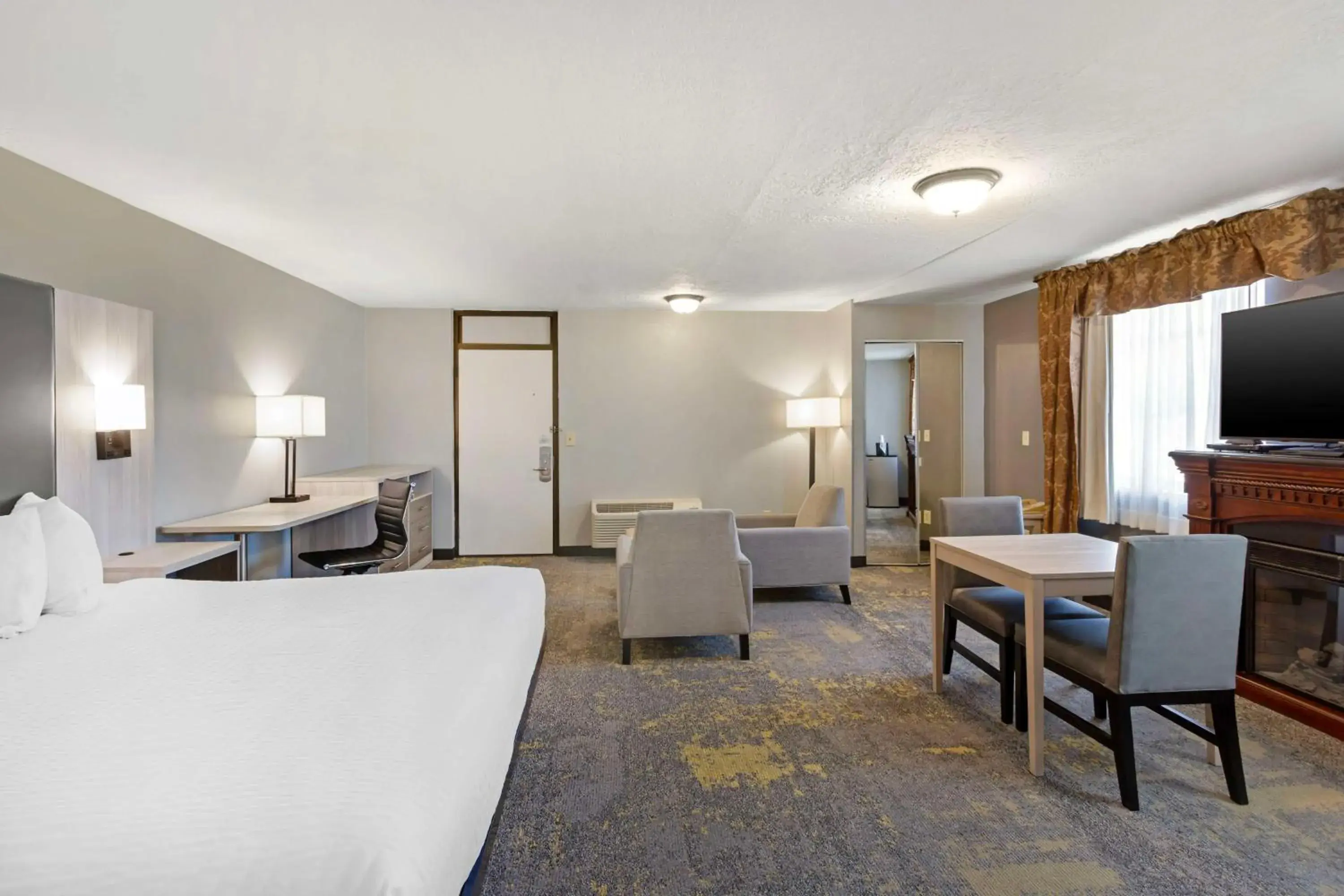 Bedroom, Bed in Best Western Plus Weston Inn Bedroom, Bed in Best Western Plus Weston Inn