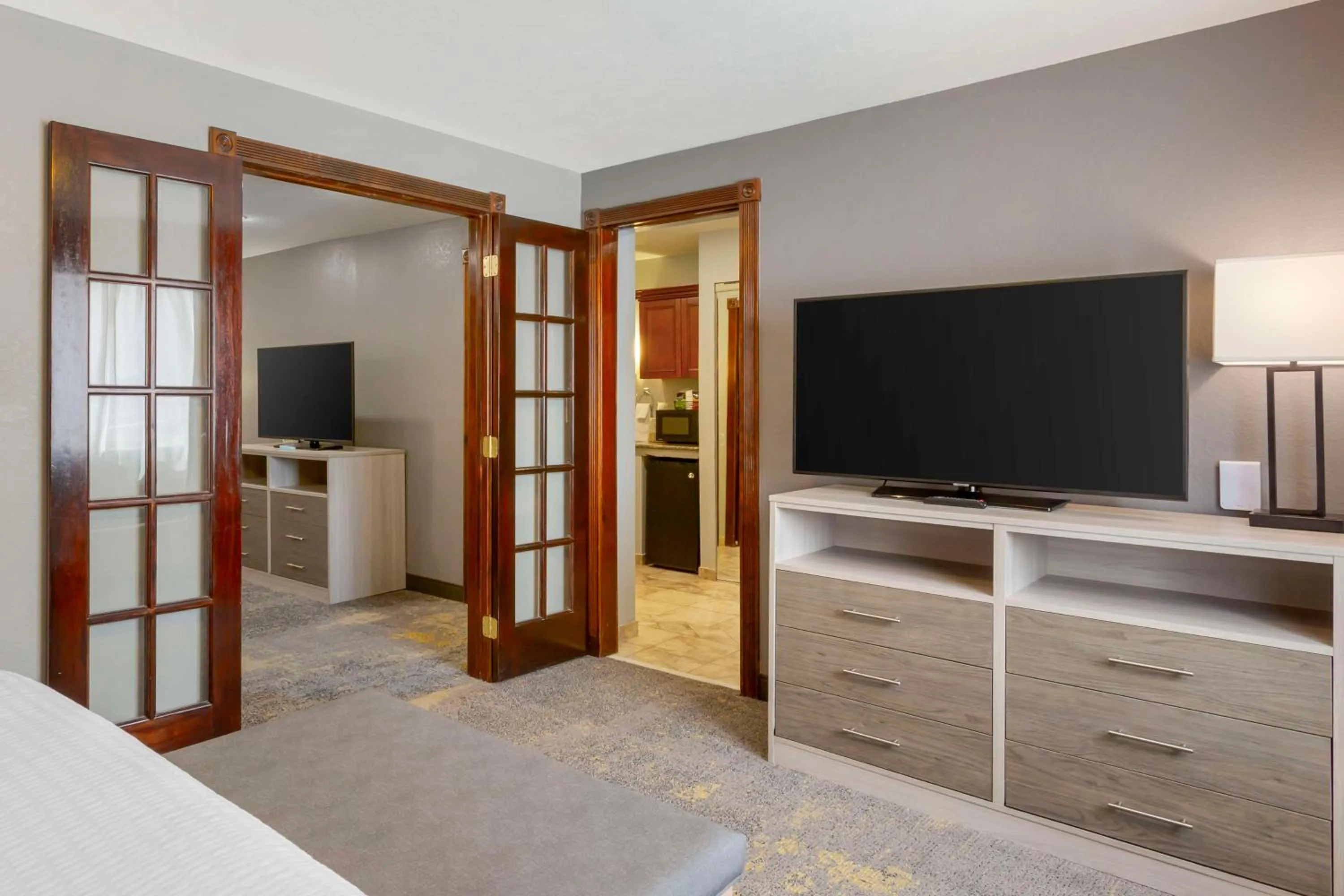 Bedroom in Best Western Plus Weston Inn