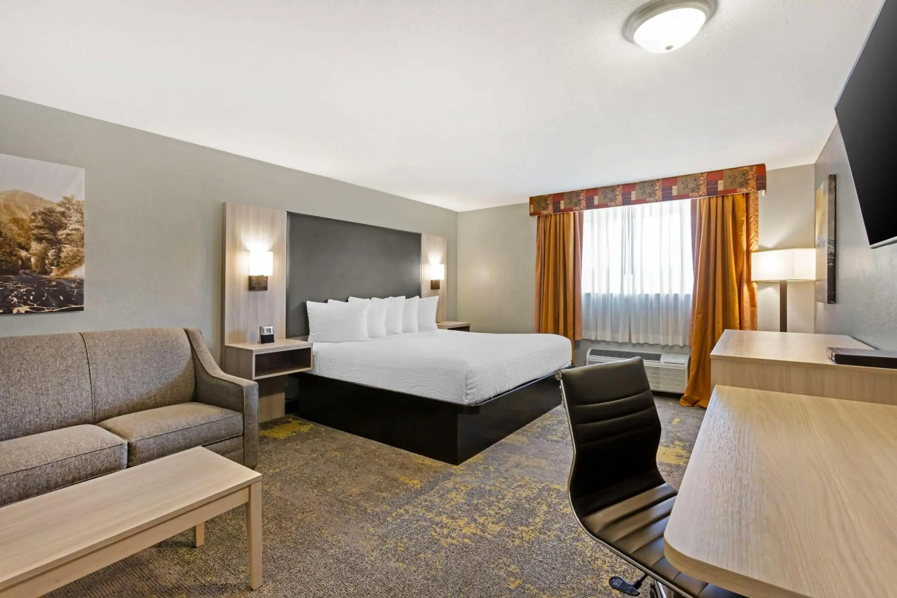 Bedroom, Bed in Best Western Plus Weston Inn Bedroom, Bed in Best Western Plus Weston Inn