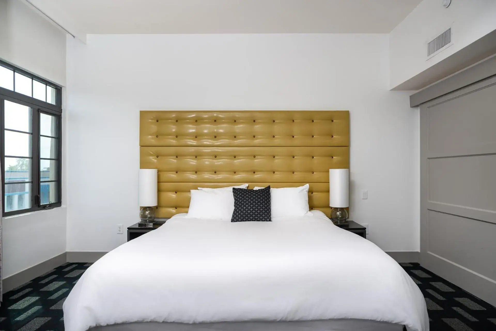 Bed in Padre Hotel Bed in Padre Hotel