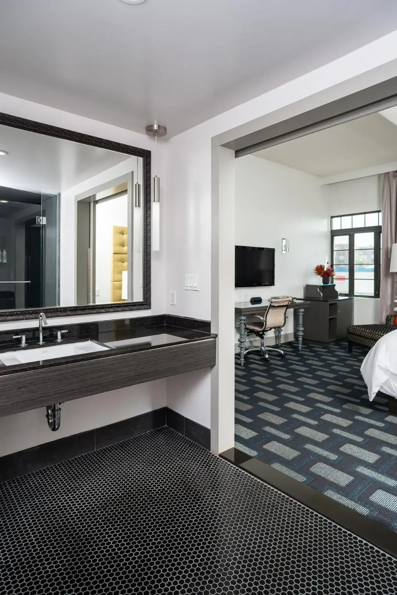 Bed in Padre Hotel Bed in Padre Hotel