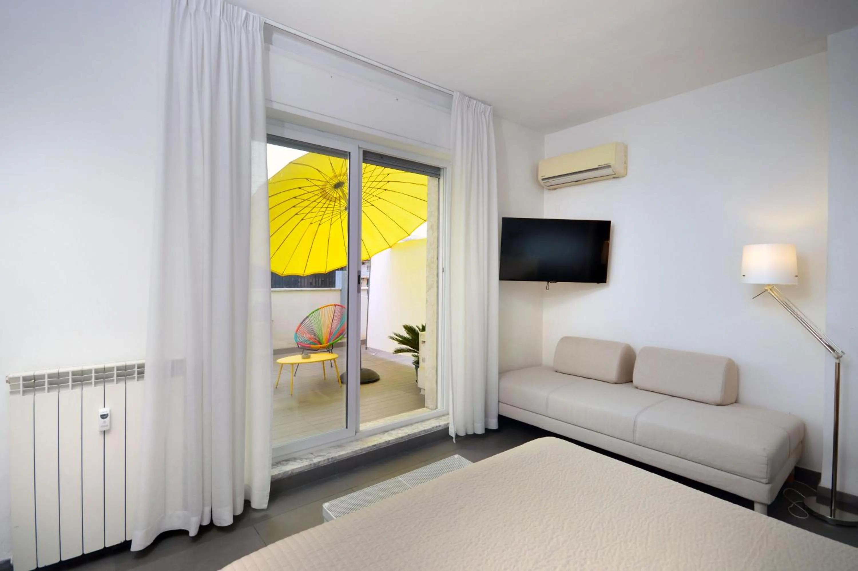 Bed in LA LOCANDA DELL'ARTE-DE GASPERI