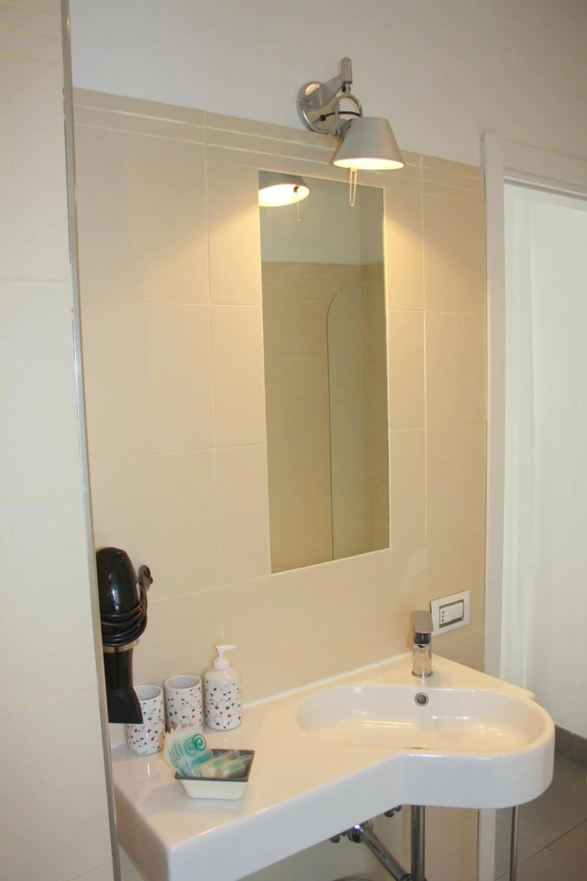 Bathroom in LA LOCANDA DELL'ARTE-DE GASPERI