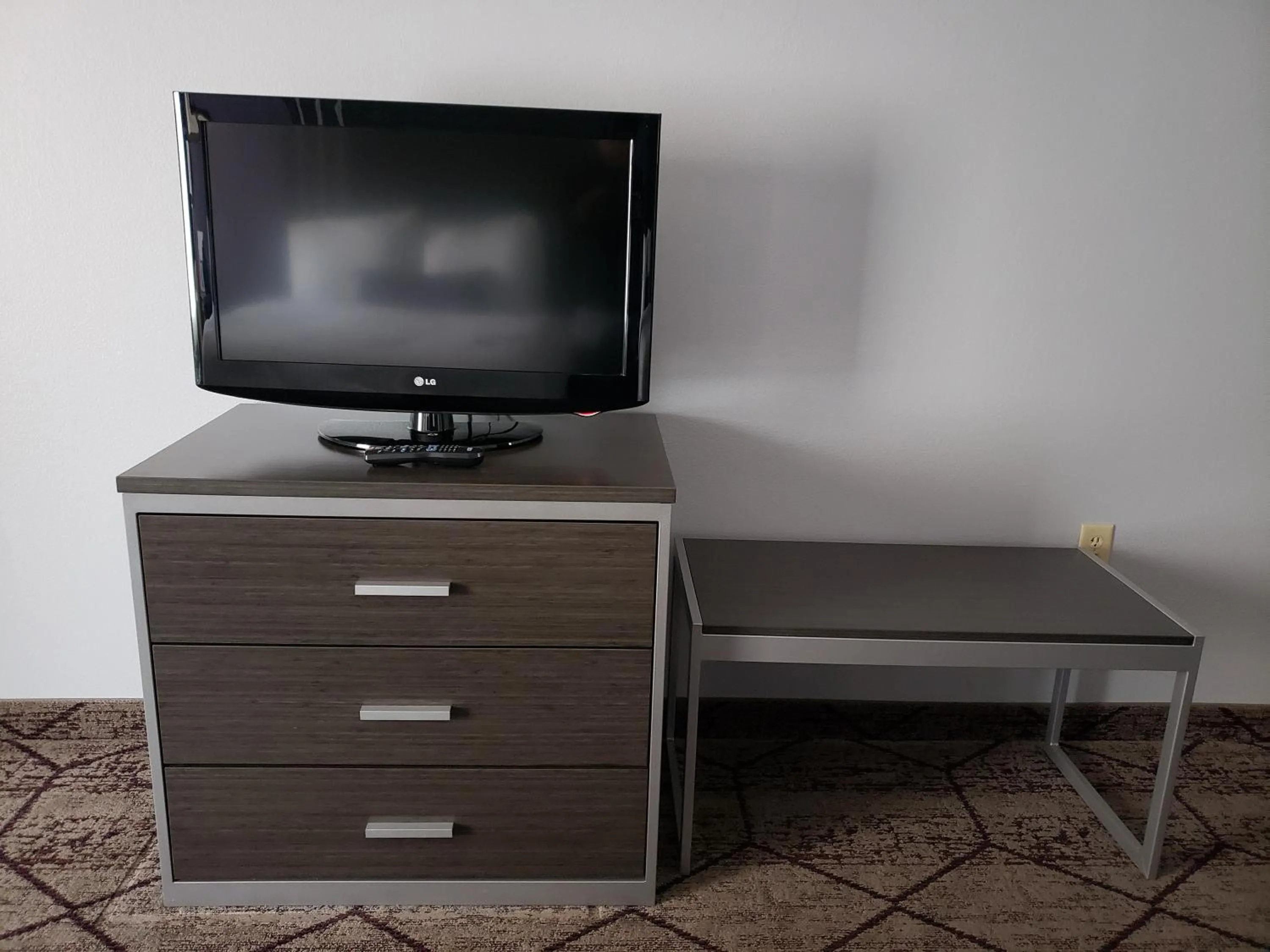 TV and multimedia in SureStay Plus Hotel by Best Western Warner Robins AFB
