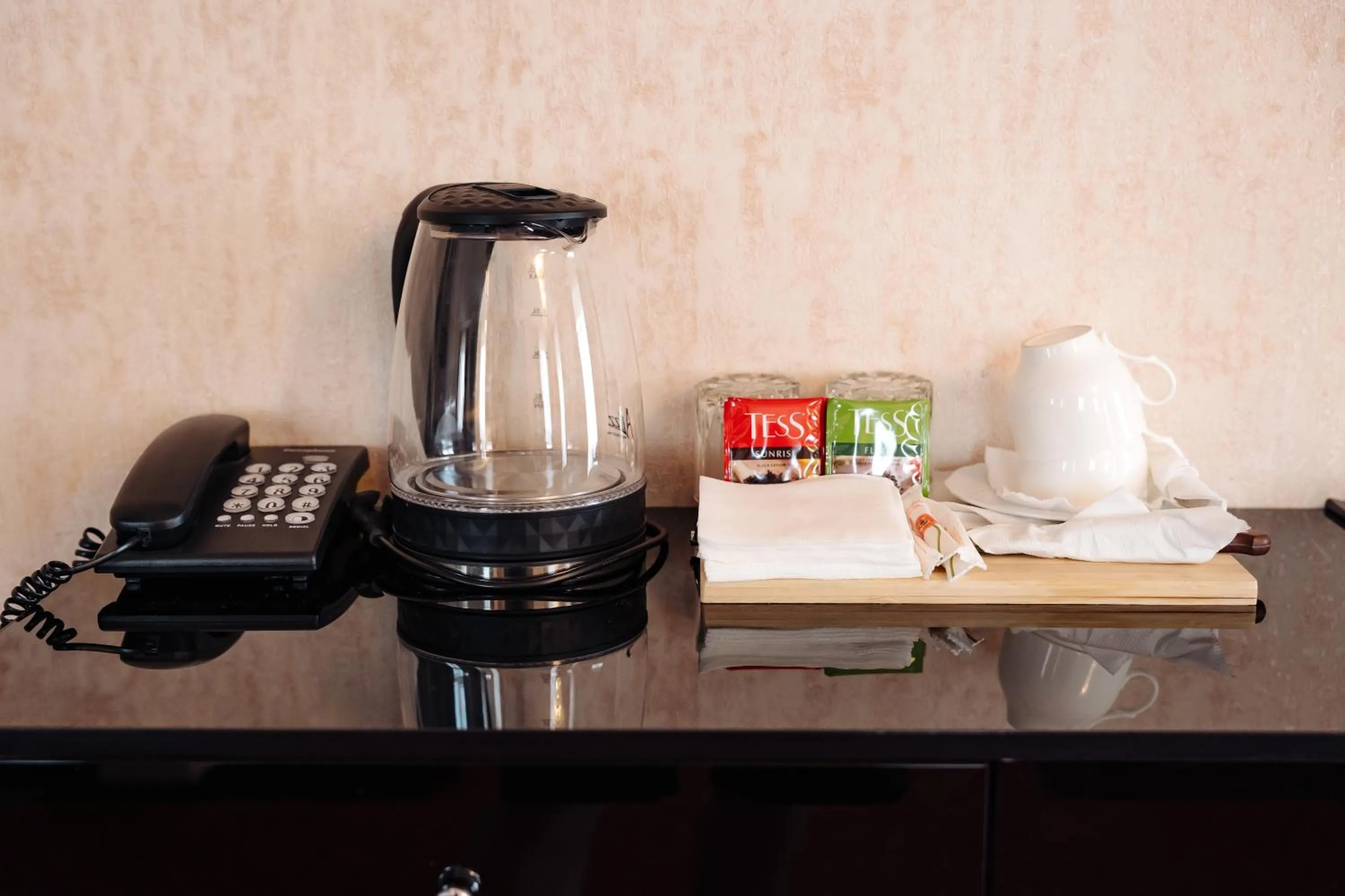 Coffee/tea facilities in Maxim Pasha Hotel