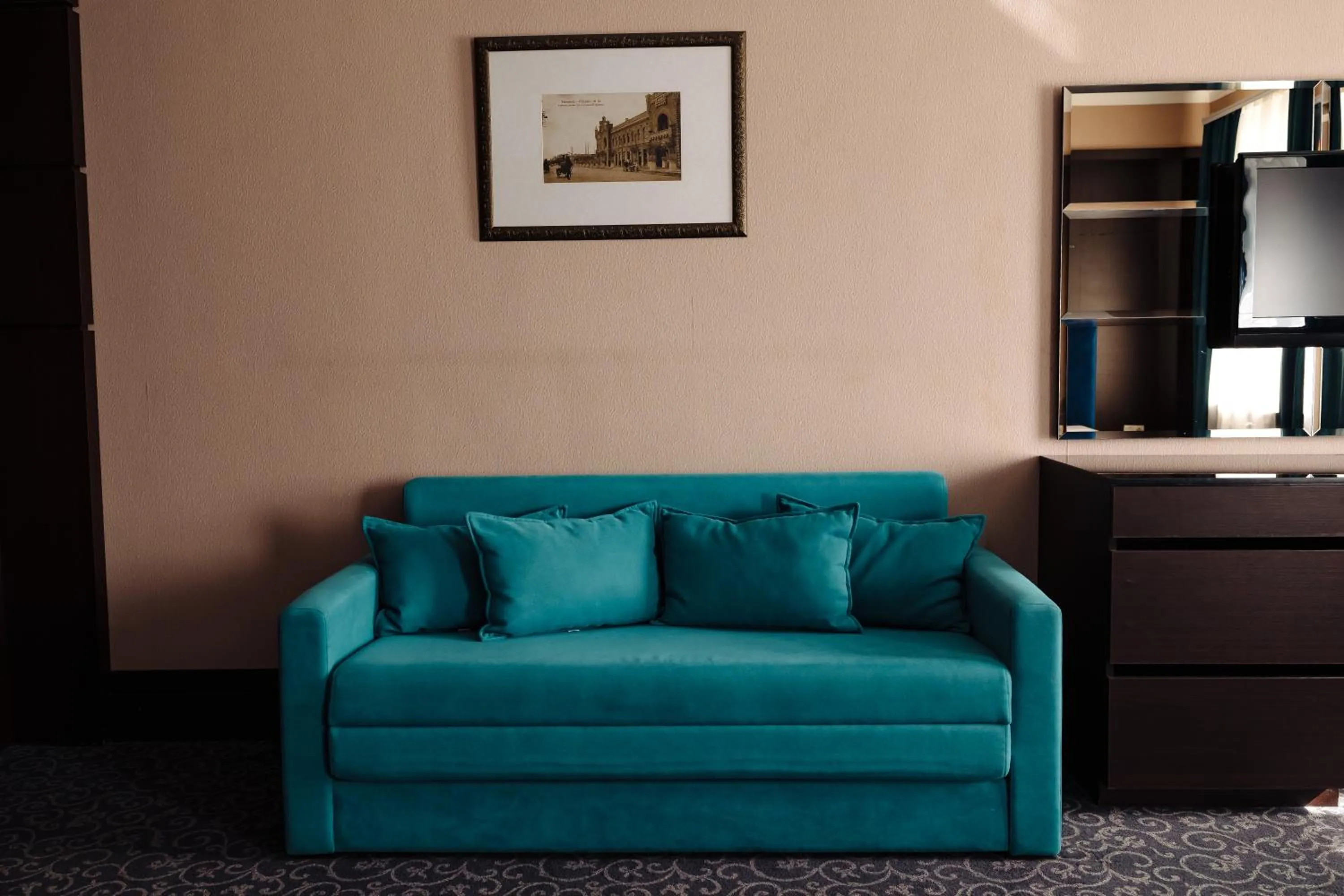 Living room in Maxim Pasha Hotel