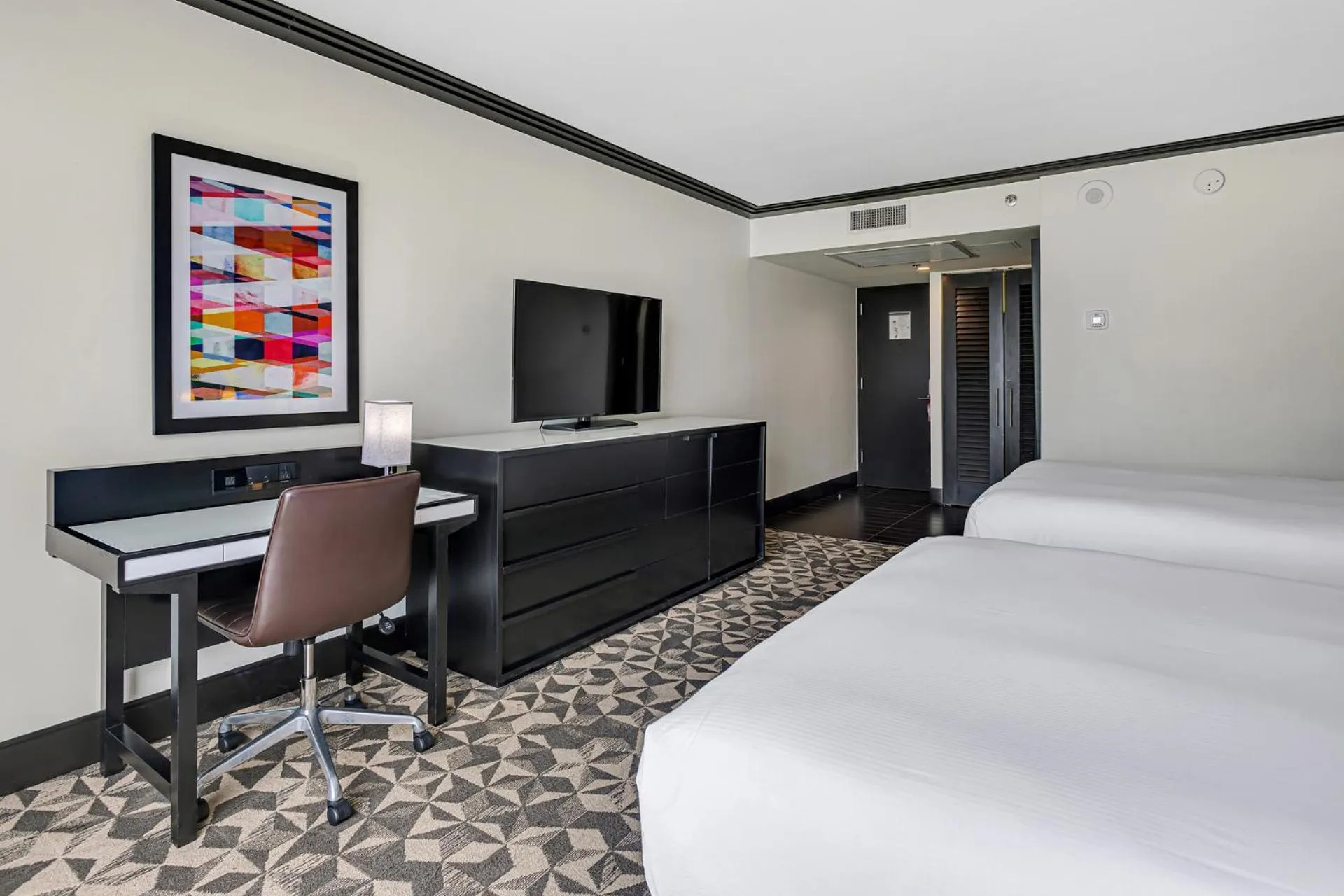 Bedroom, Bed in Hilton Miami Downtown