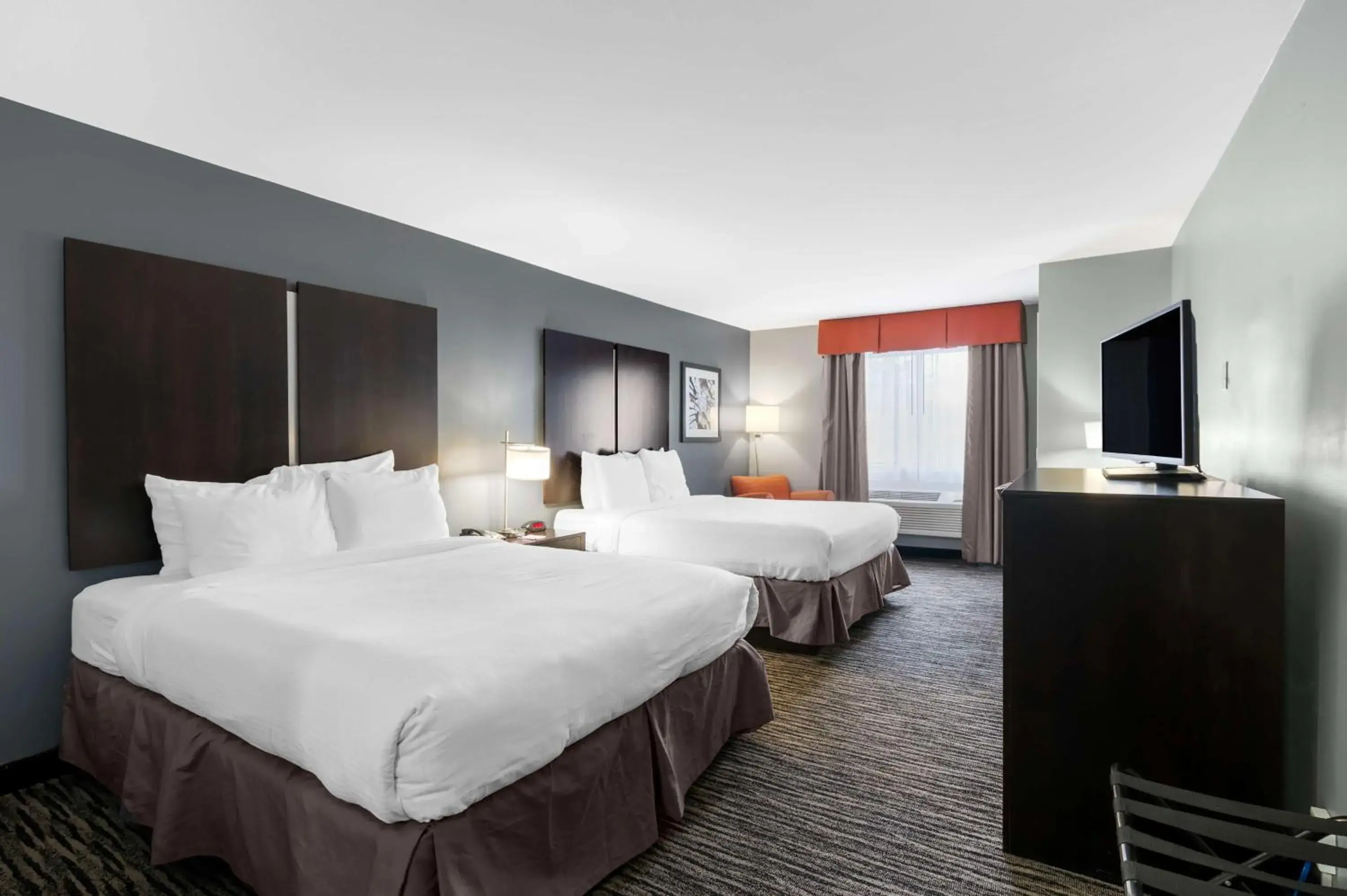 Bedroom, Bed in Best Western University Inn at Valparaiso Bedroom, Bed in Best Western University Inn at Valparaiso