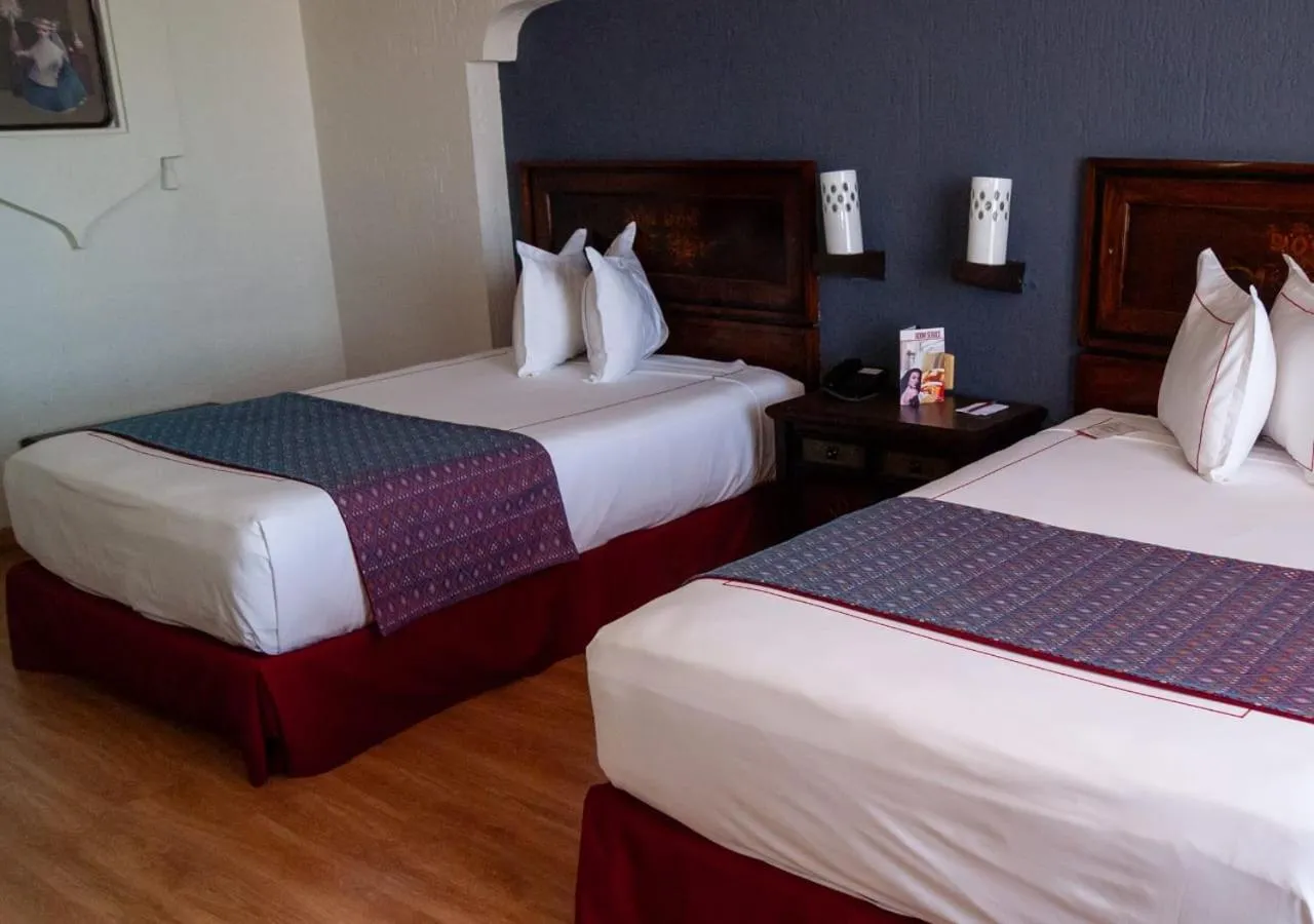 Bedroom, Bed in Hotel Fenix