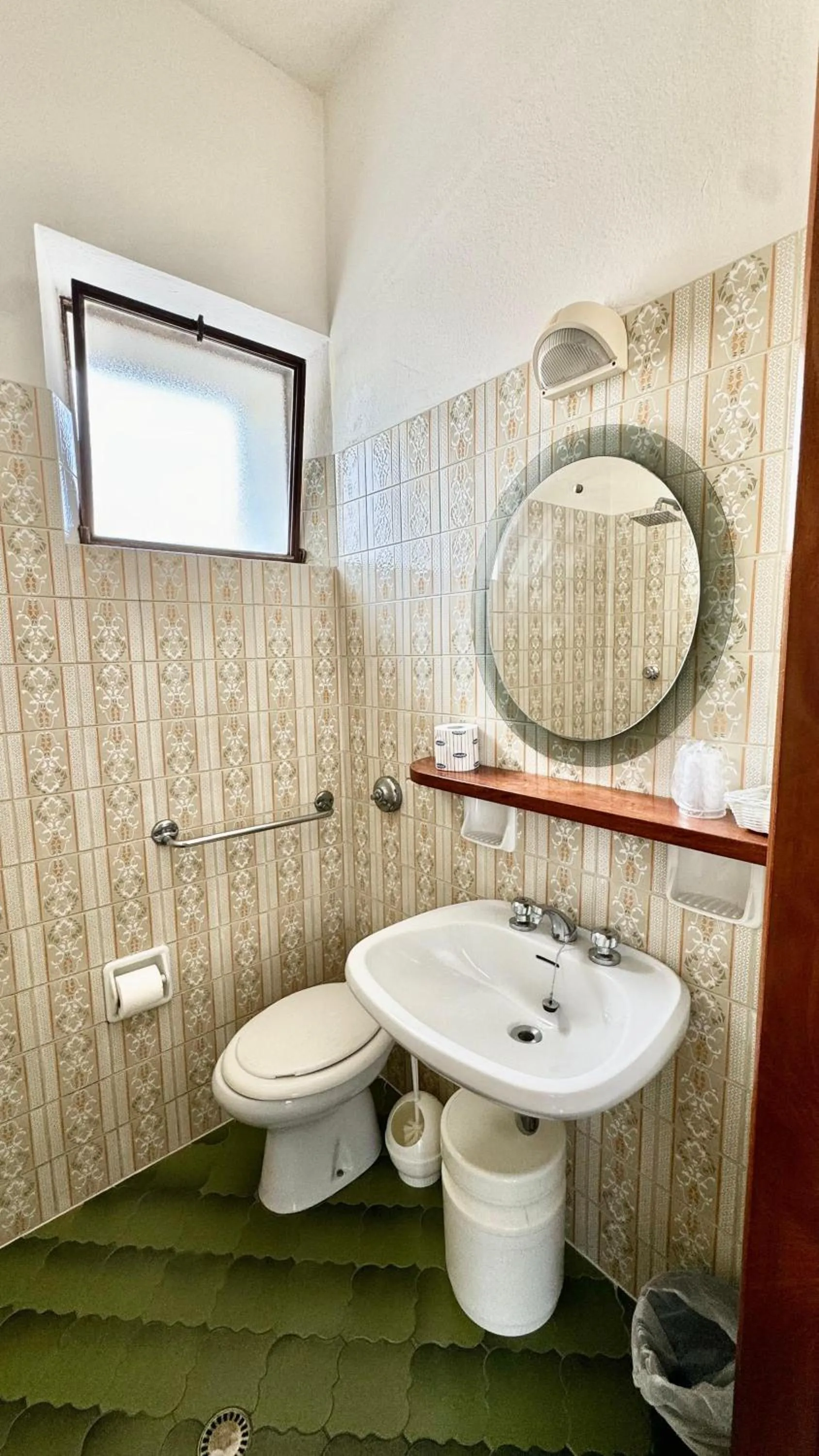 Bathroom in Hotel B&B Avana