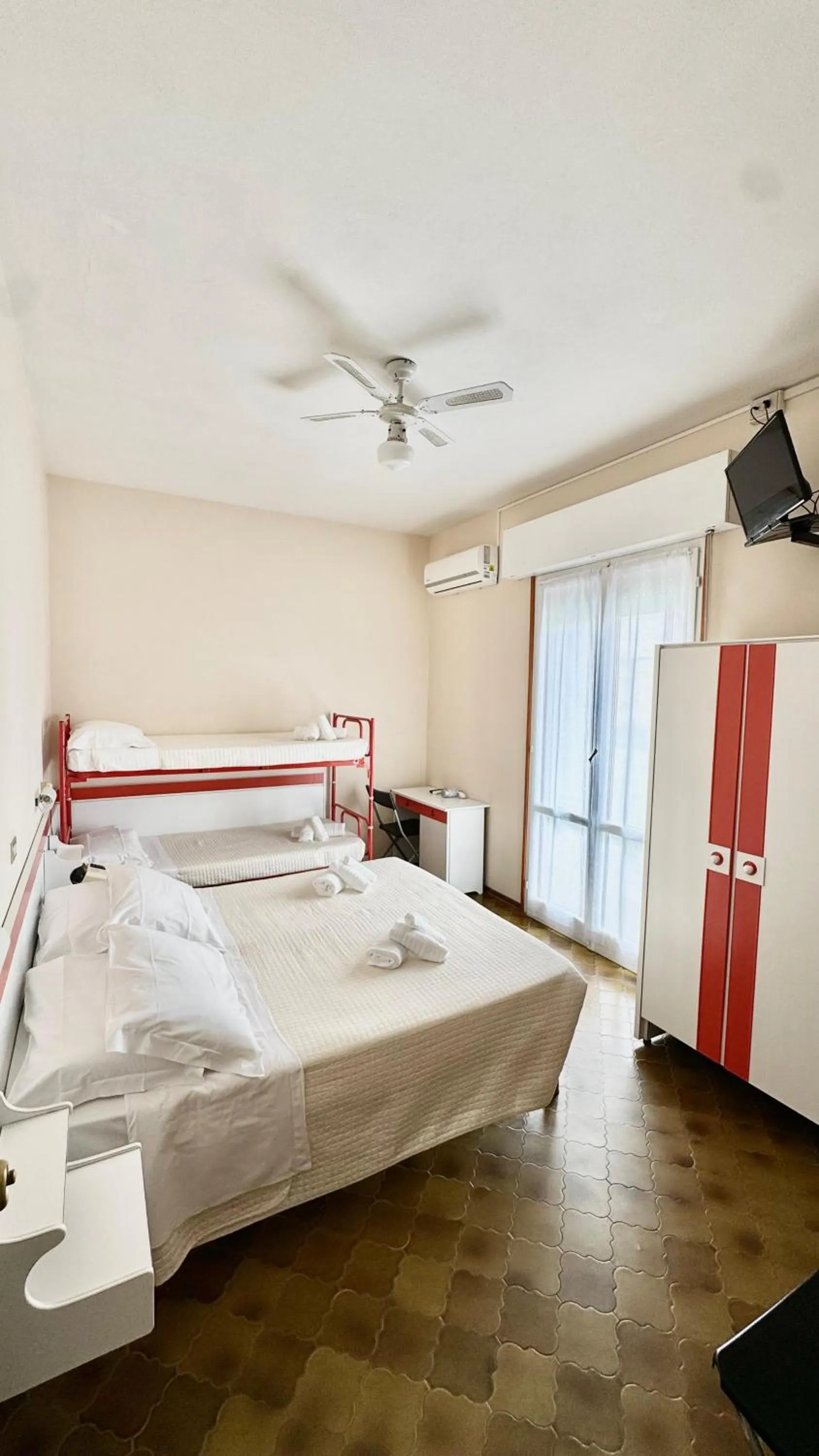 Bedroom, Bed in Hotel B&B Avana