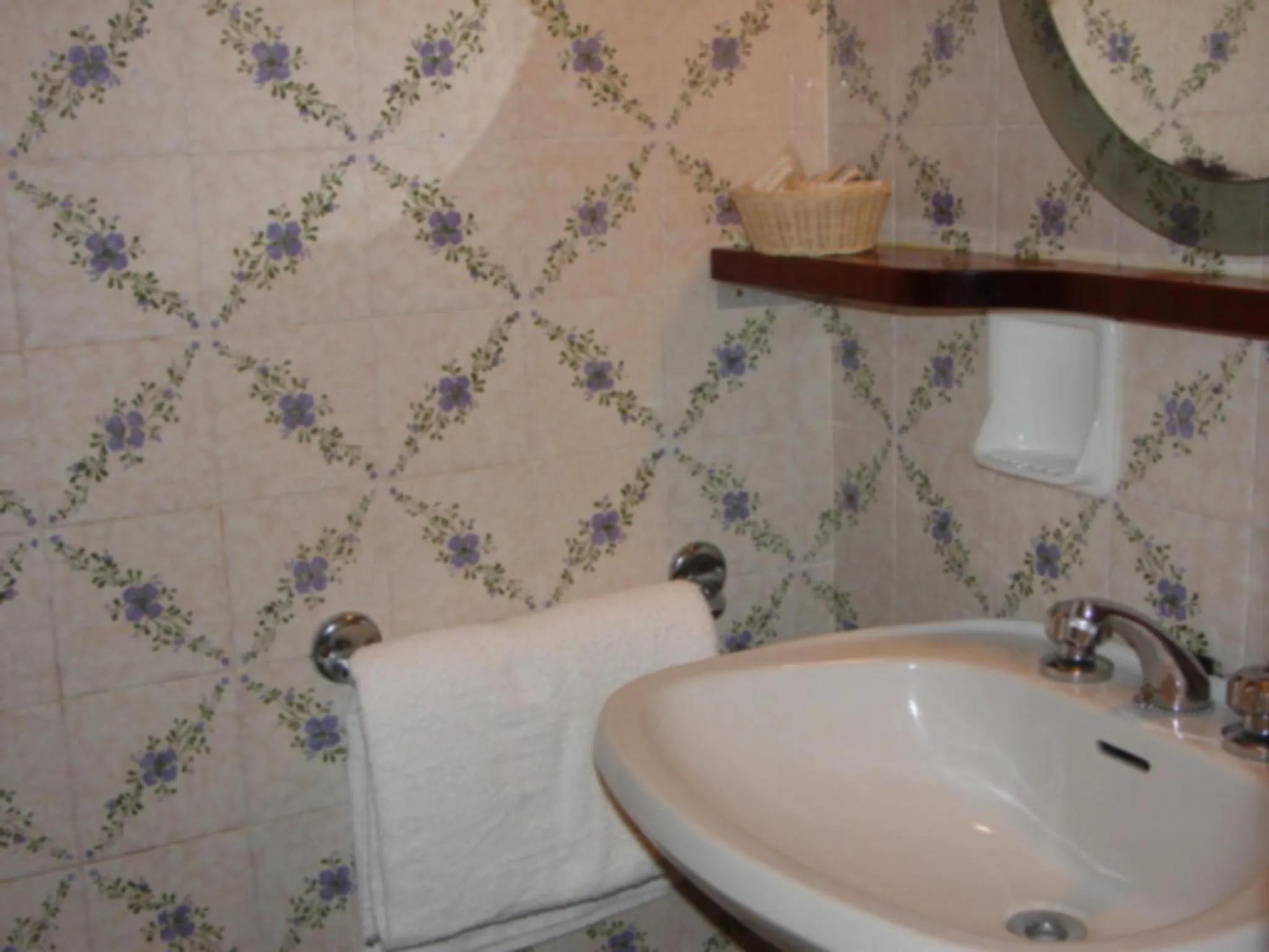 Bathroom in Hotel B&B Avana