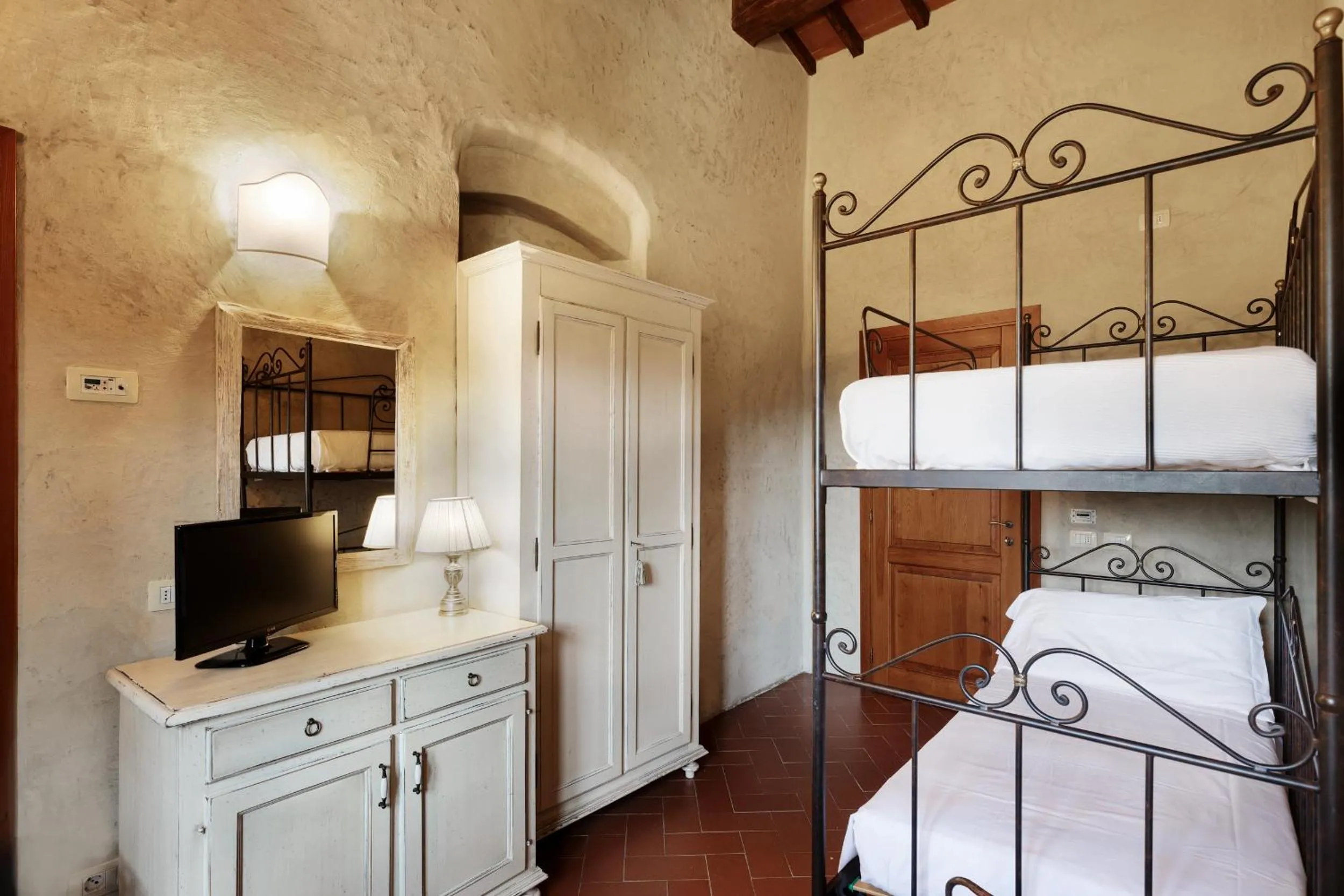 Bed in Tenuta La Borriana