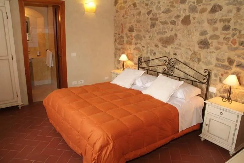 Photo of the whole room, Bed in Tenuta La Borriana