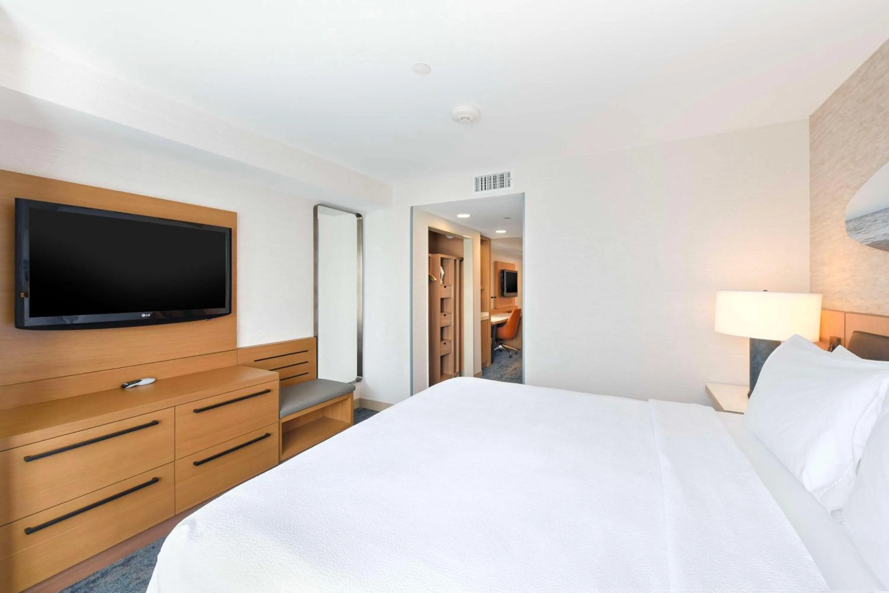 Bed in Hilton Garden Inn LAX - El Segundo