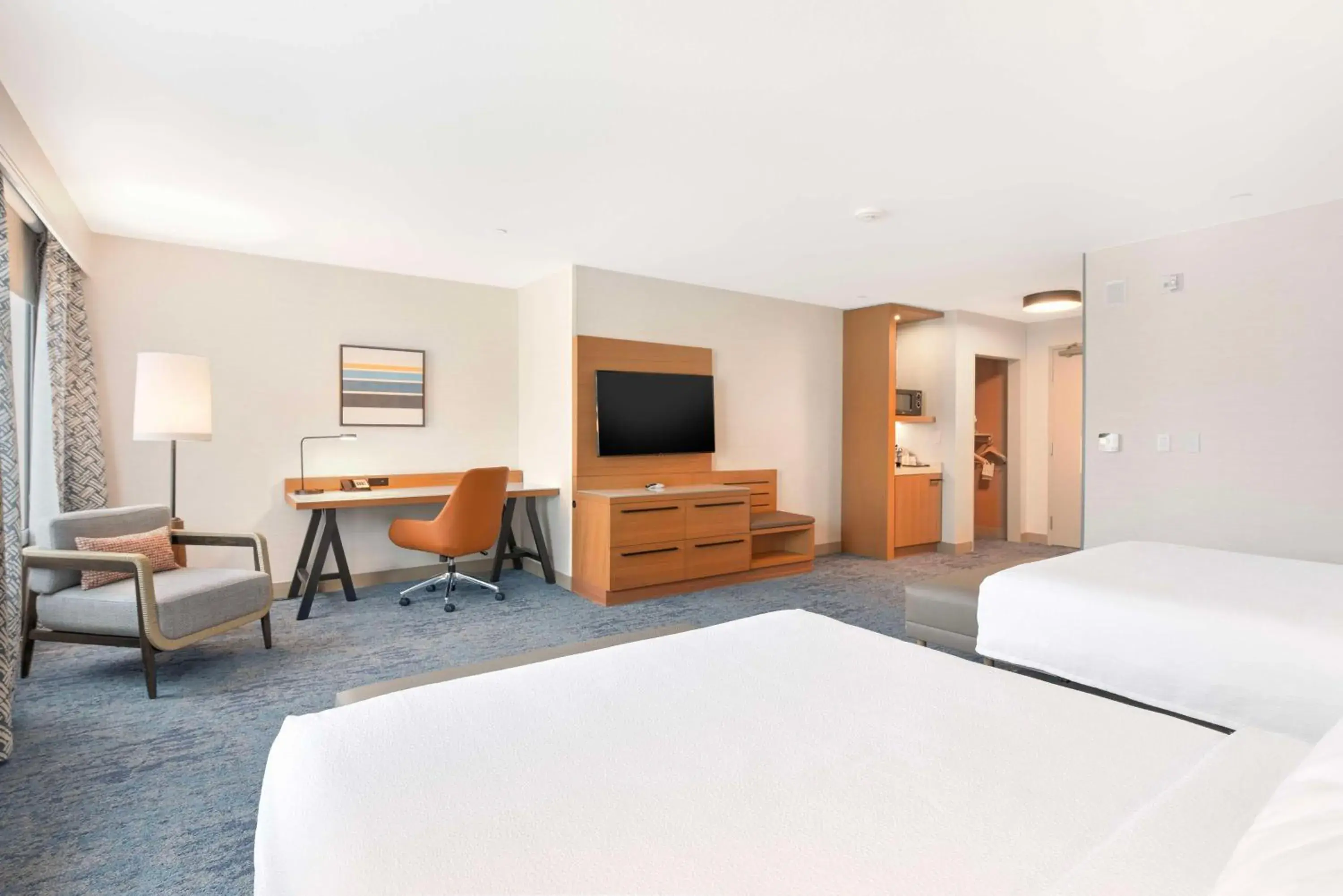 Bed in Hilton Garden Inn LAX - El Segundo Bed in Hilton Garden Inn LAX - El Segundo