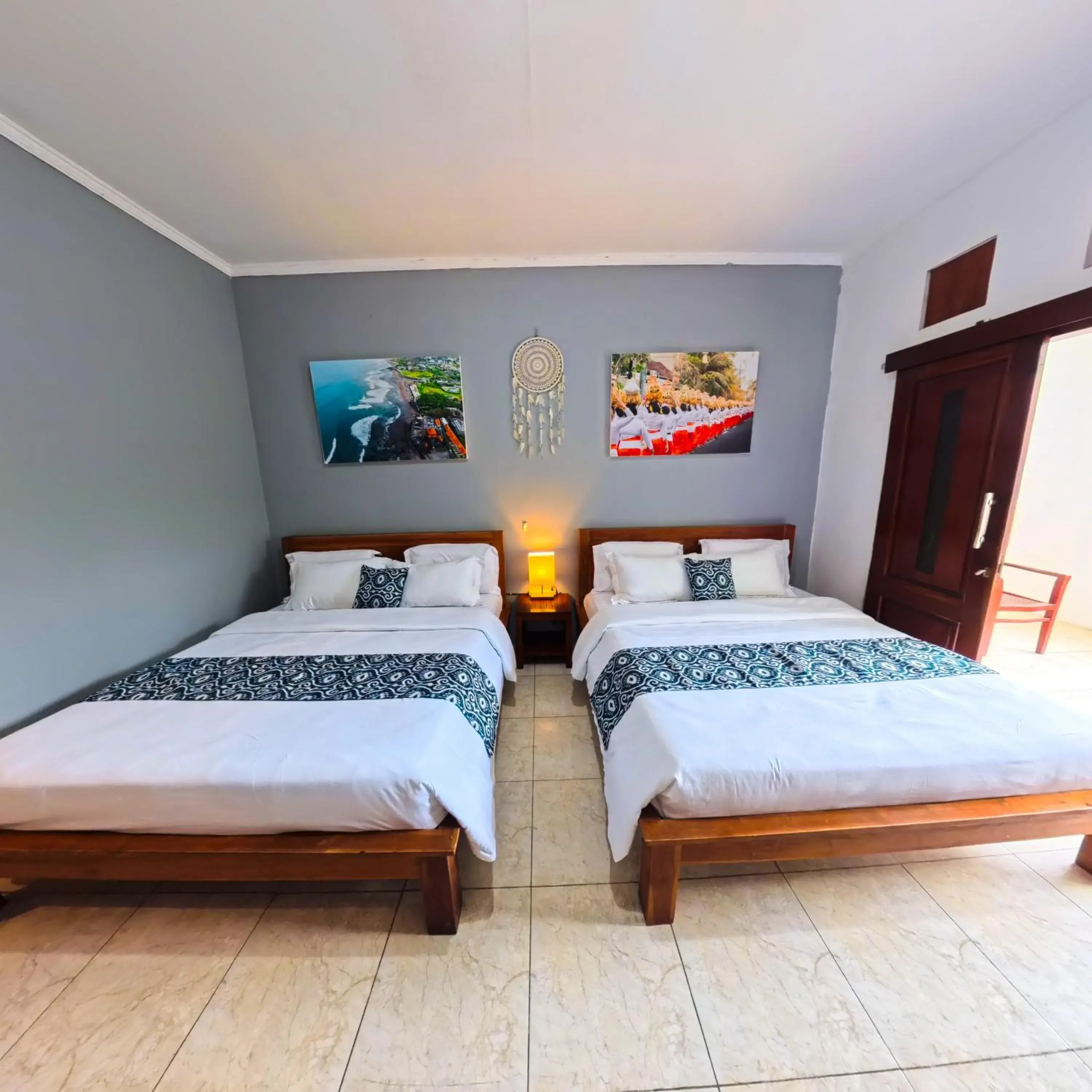 Bed in Ketapang Guesthouse Echo Beach Canggu Bed in Ketapang Guesthouse Echo Beach Canggu