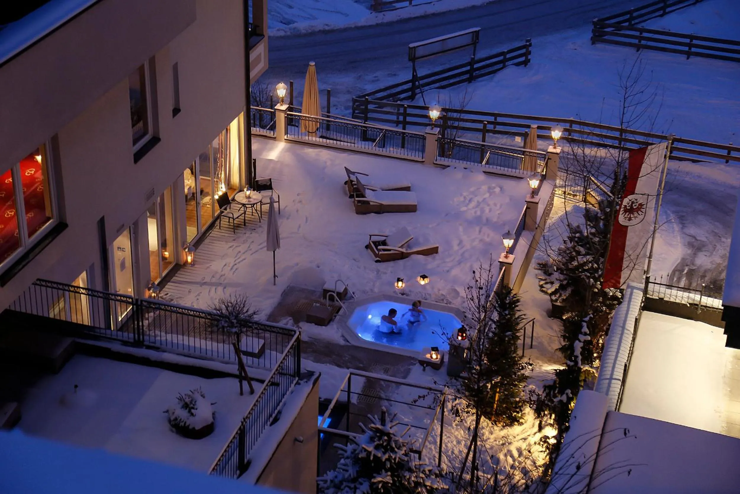 Hot Tub in Alpen-Herz Romantik & Spa - Adults Only