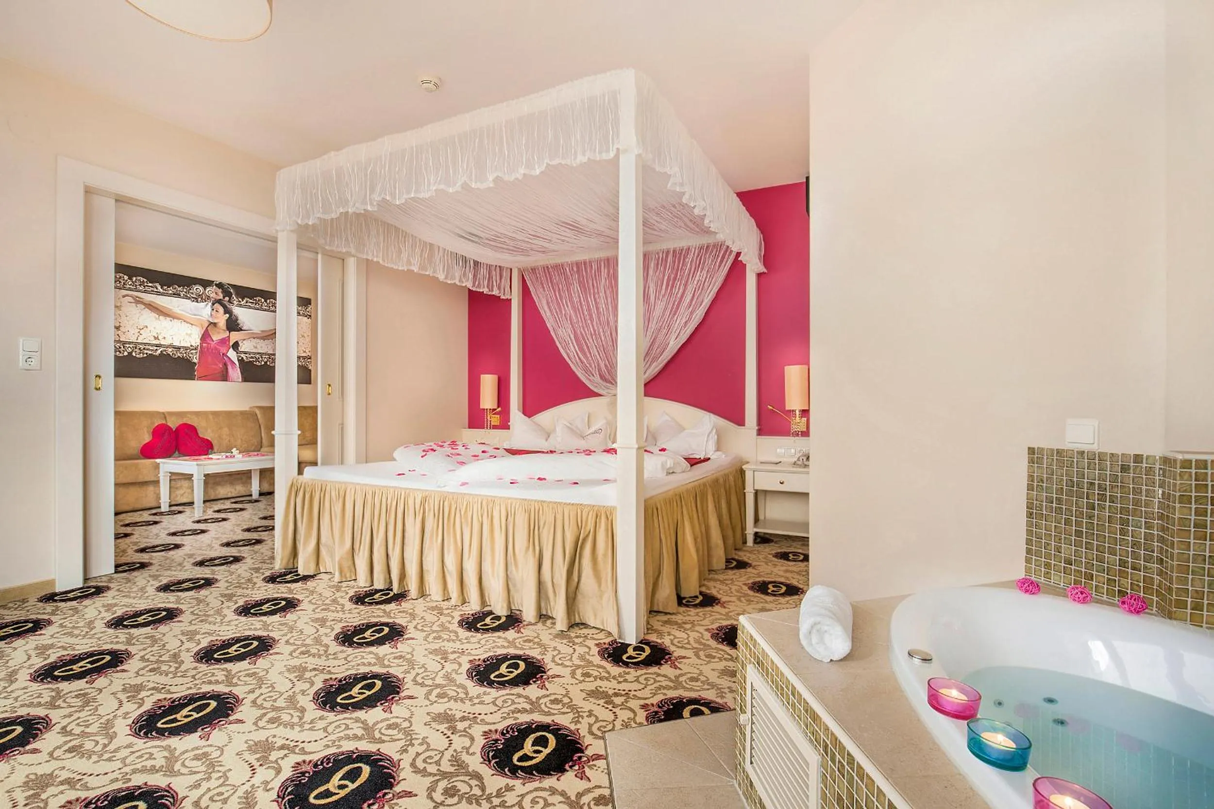 Photo of the whole room, Bed in Alpen-Herz Romantik & Spa - Adults Only